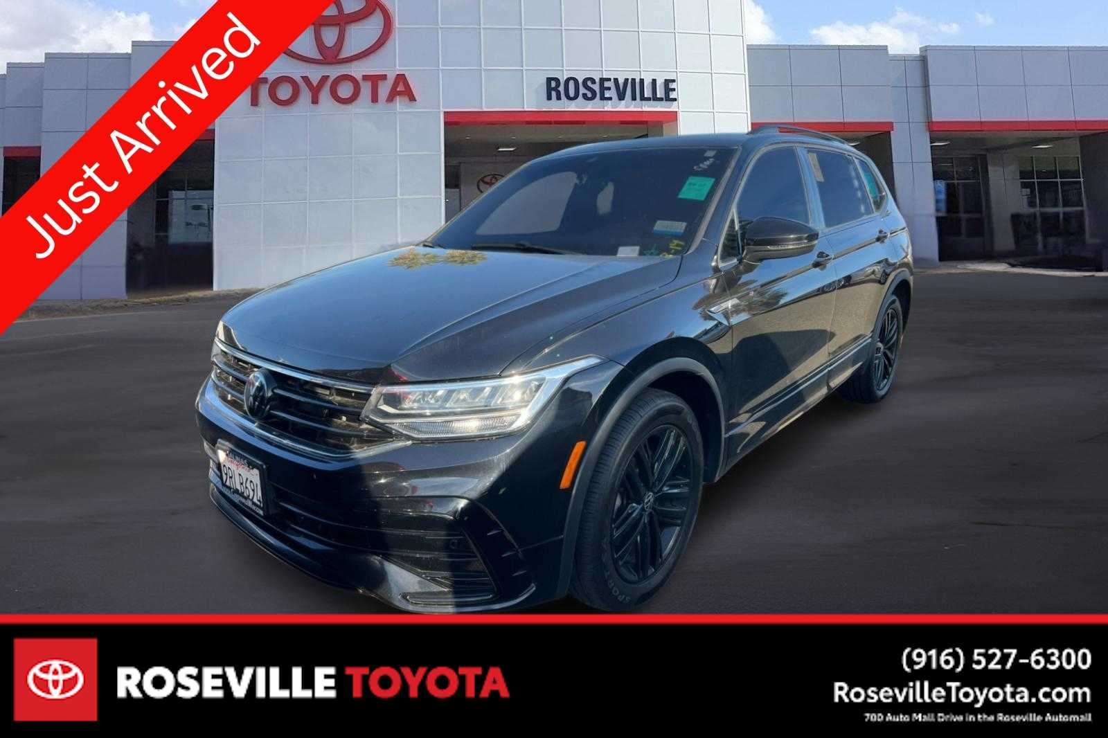 Thumbnail: 2022 Volkswagen Tiguan - 1