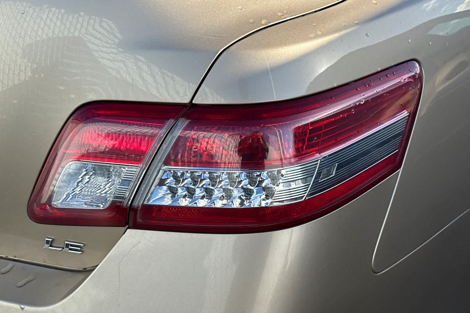 Thumbnail: 2011 Toyota Camry - 17