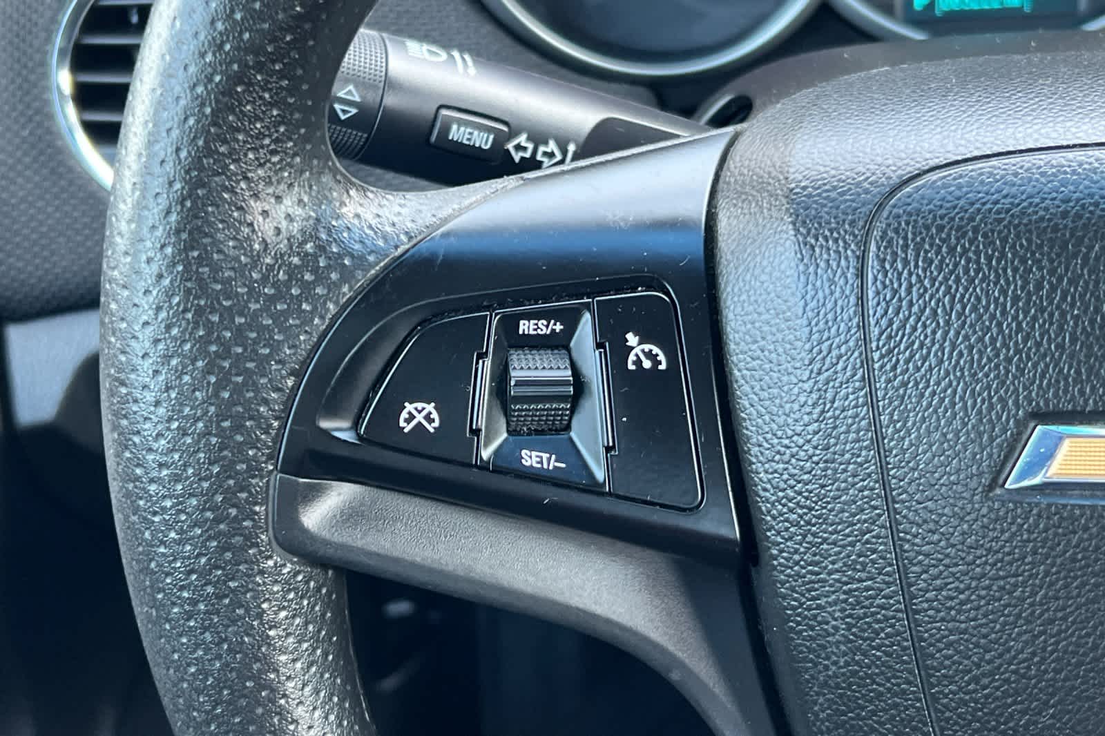 Thumbnail: 2015 Chevrolet Cruze - 23
