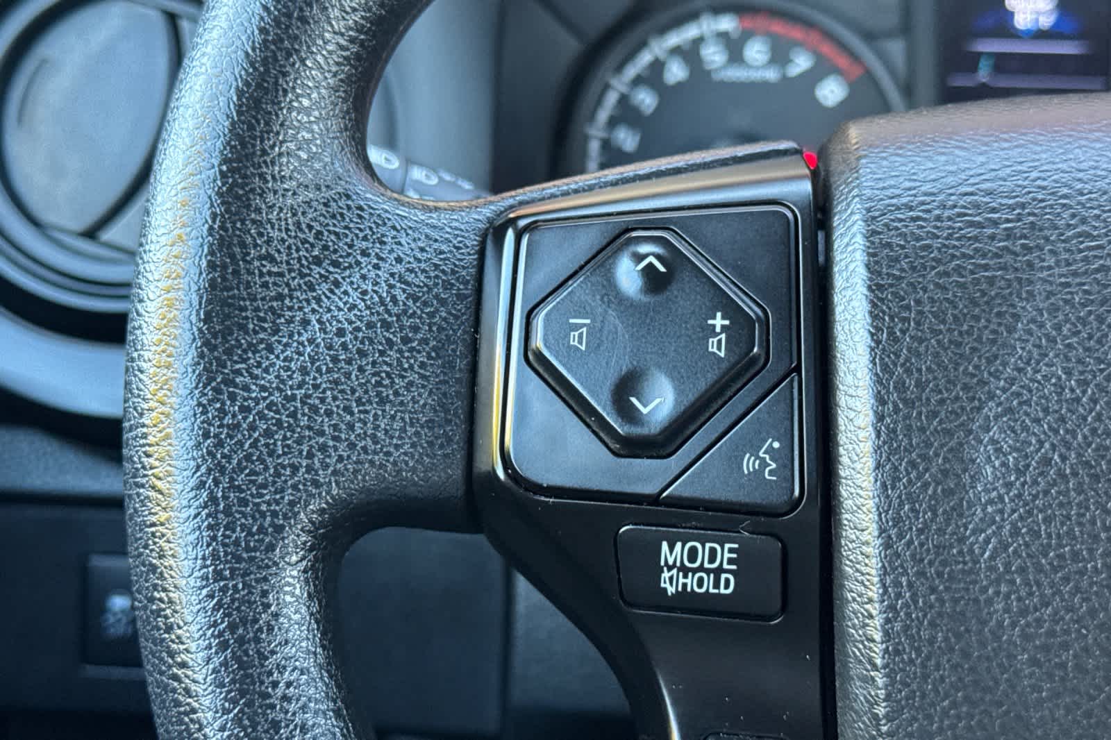 Thumbnail: 2022 Toyota Tacoma - 23