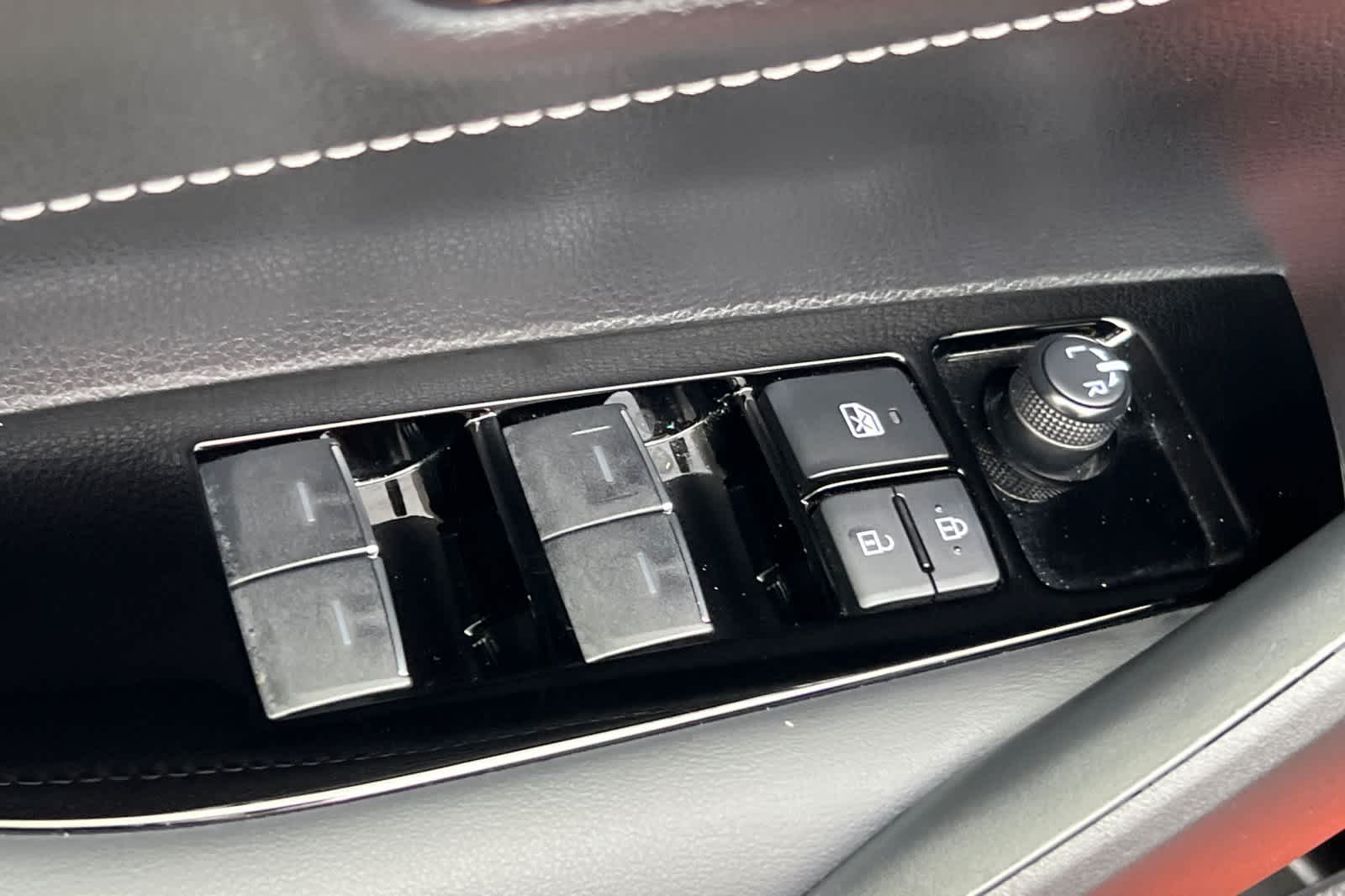 Thumbnail: 2023 Toyota Corolla - 13