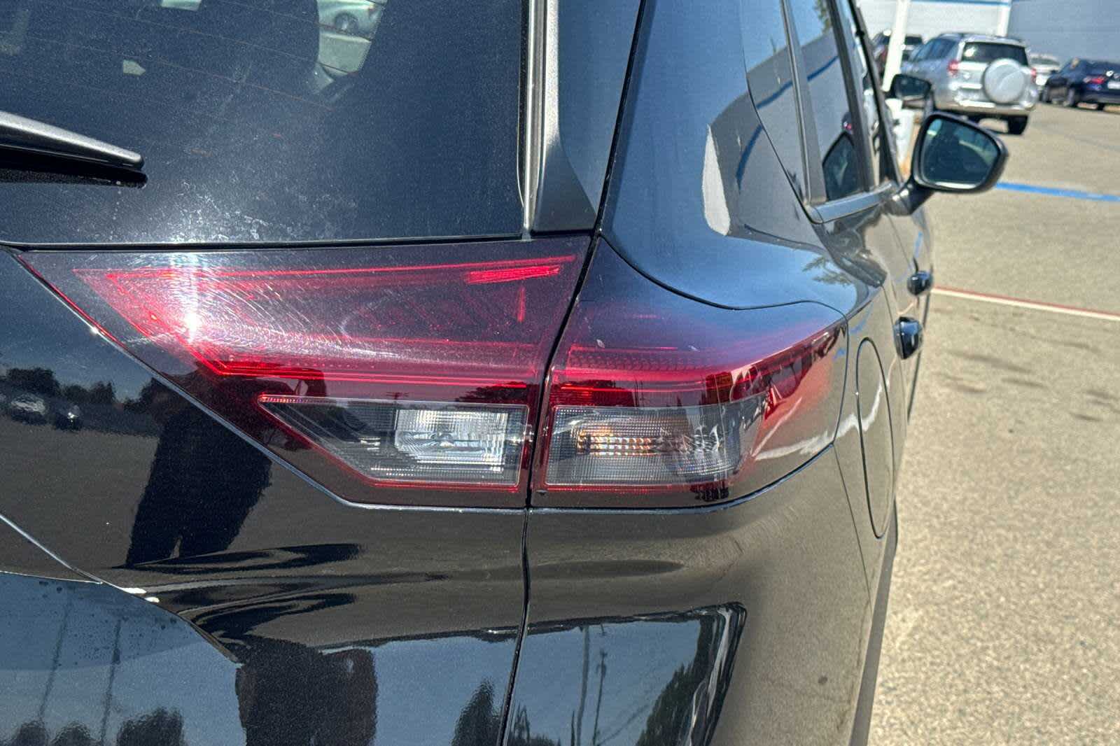 2022 Nissan Rogue SV 17
