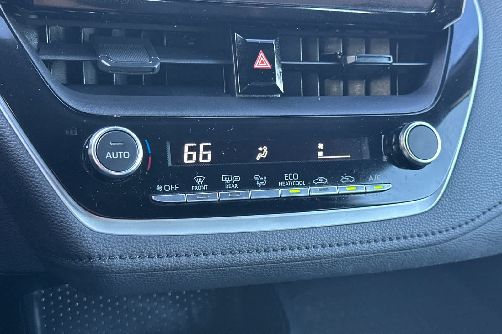 Thumbnail: 2023 Toyota Corolla - 21