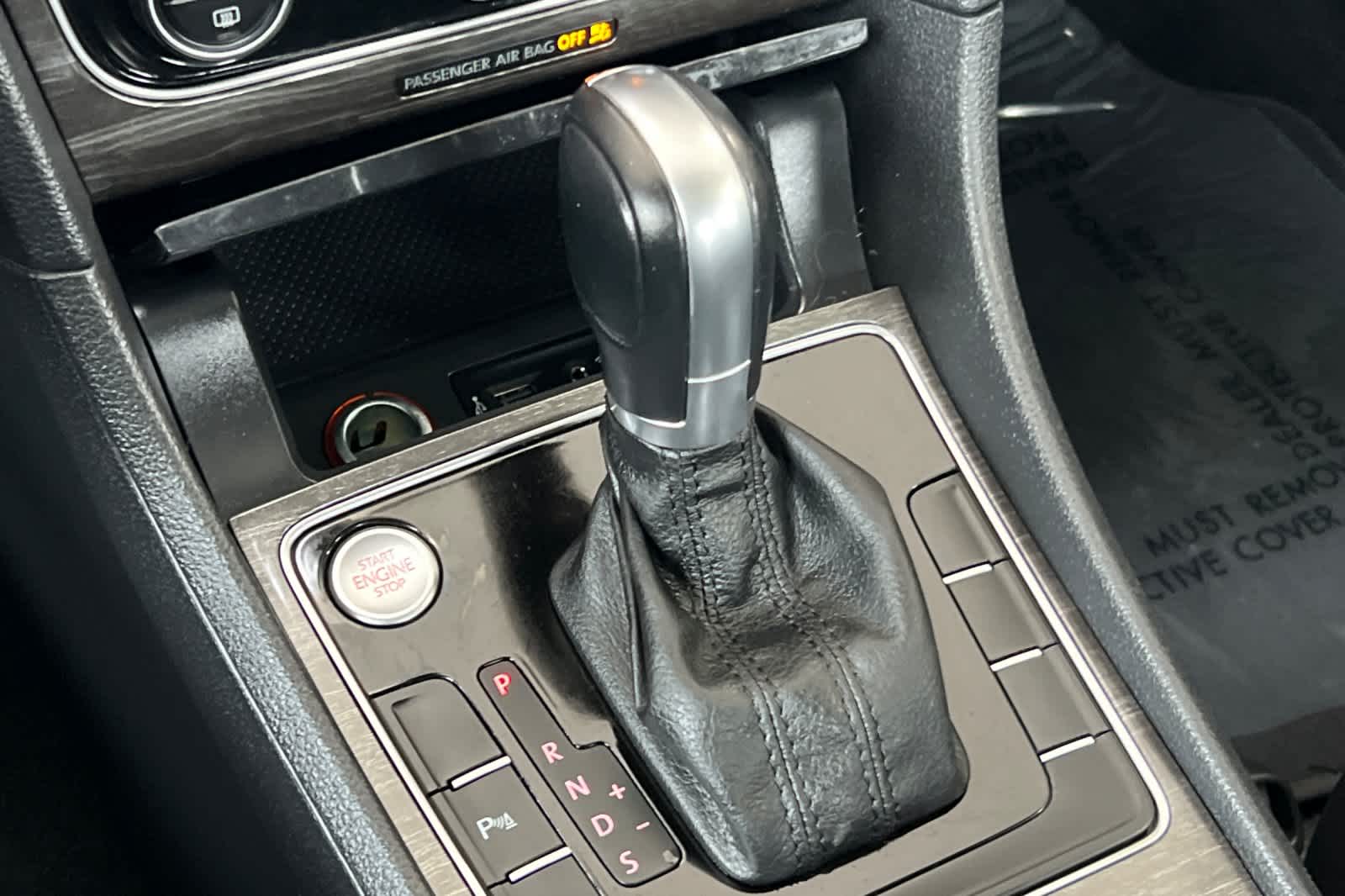 Thumbnail: 2018 Volkswagen Passat - 22