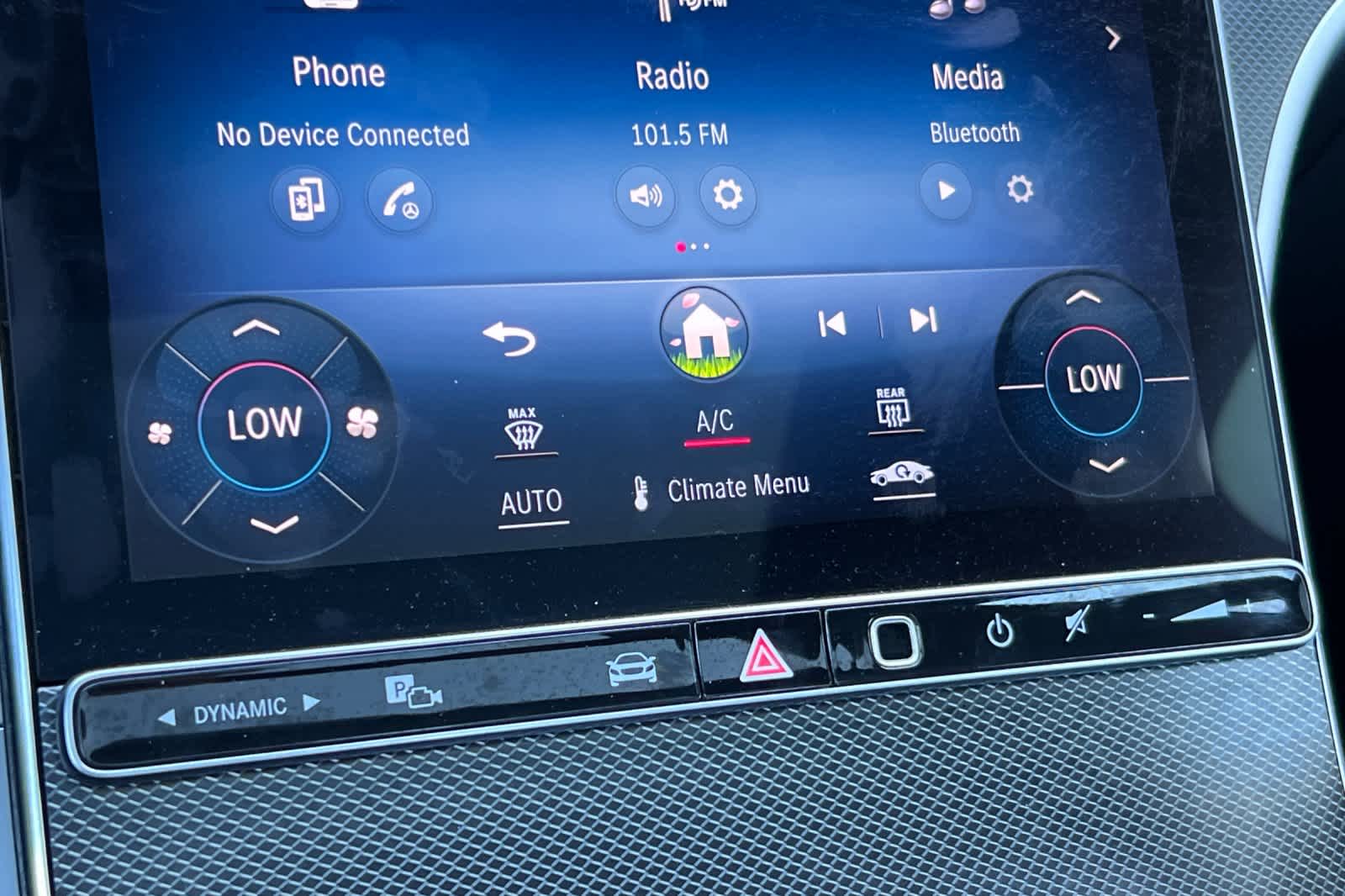 Thumbnail: 2024 Mercedes-Benz C-Class - 21