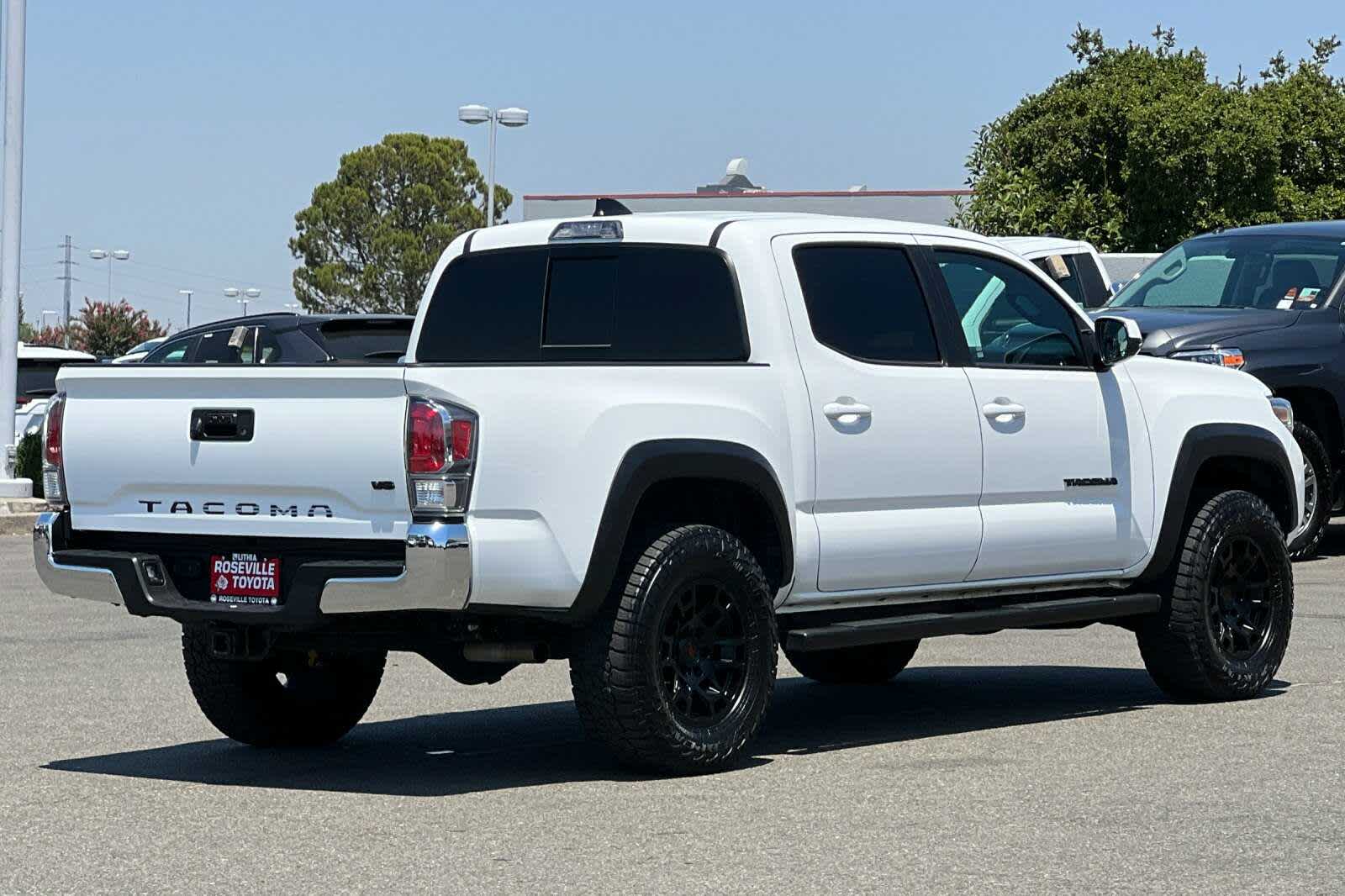 2022 Toyota Tacoma TRD Off-Road 2