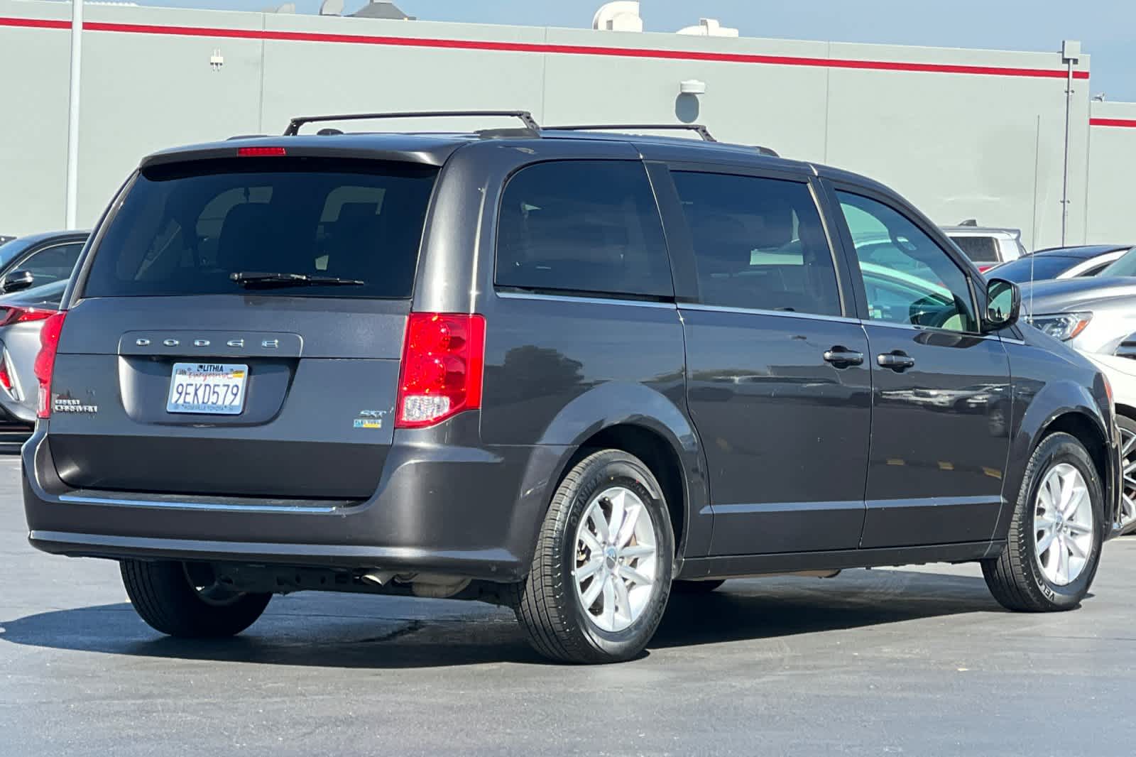 Thumbnail: 2019 Dodge Grand Caravan - 2
