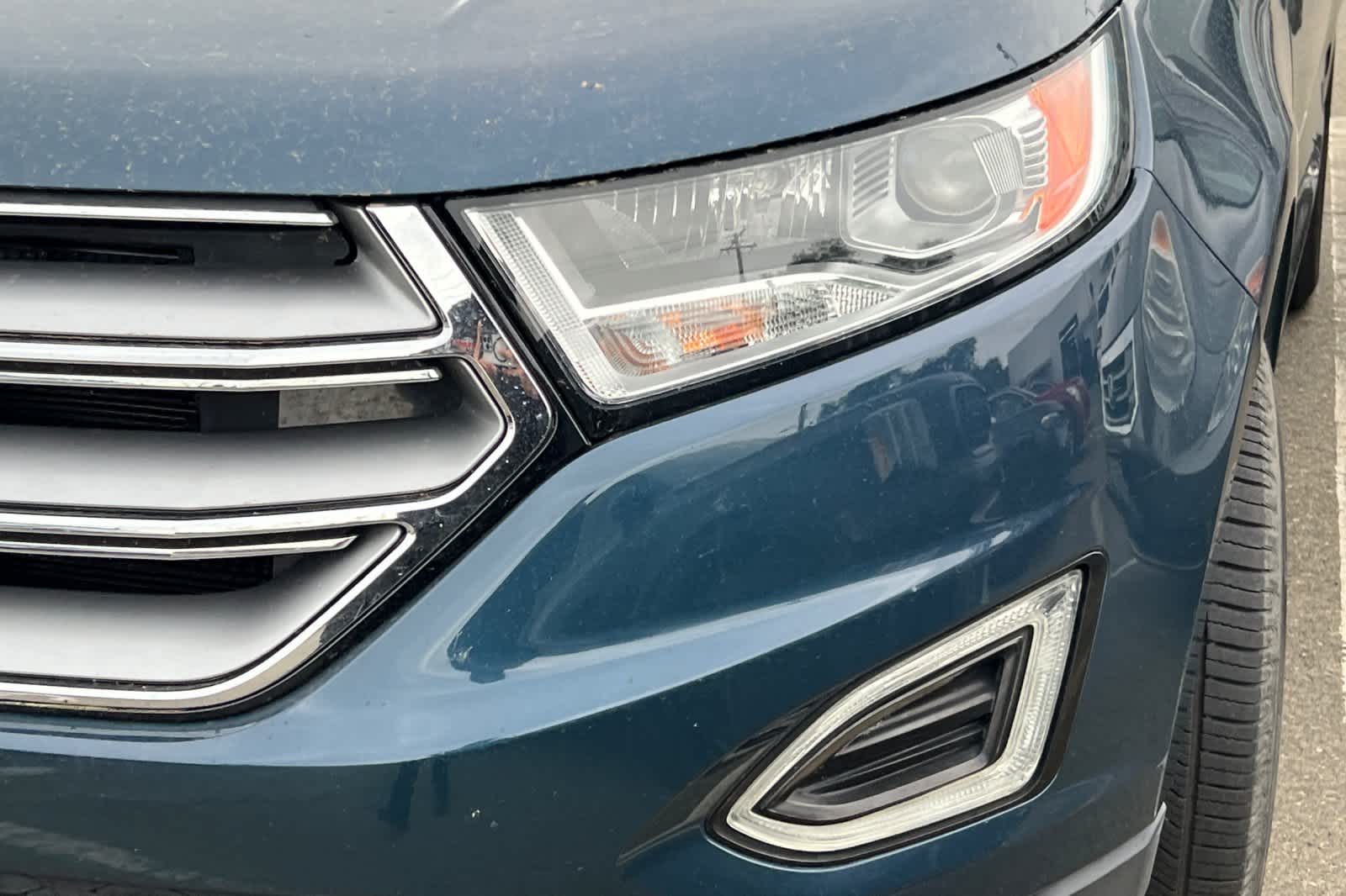 Thumbnail: 2016 Ford Edge - 11