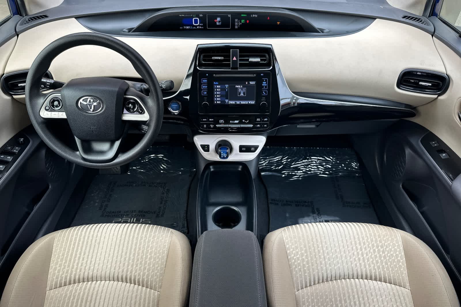 Thumbnail: 2016 Toyota Prius - 3