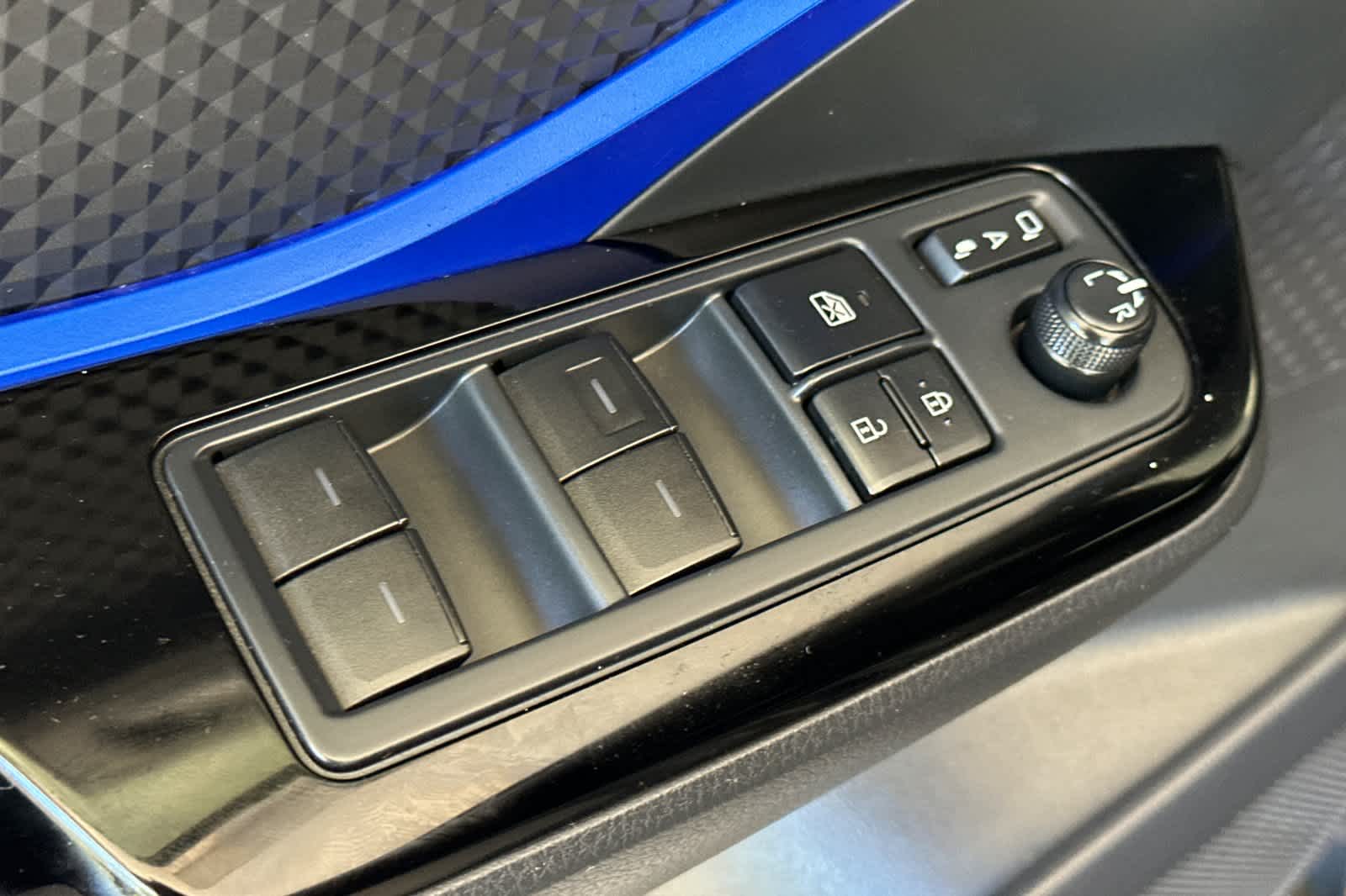Thumbnail: 2020 Toyota C-HR - 13