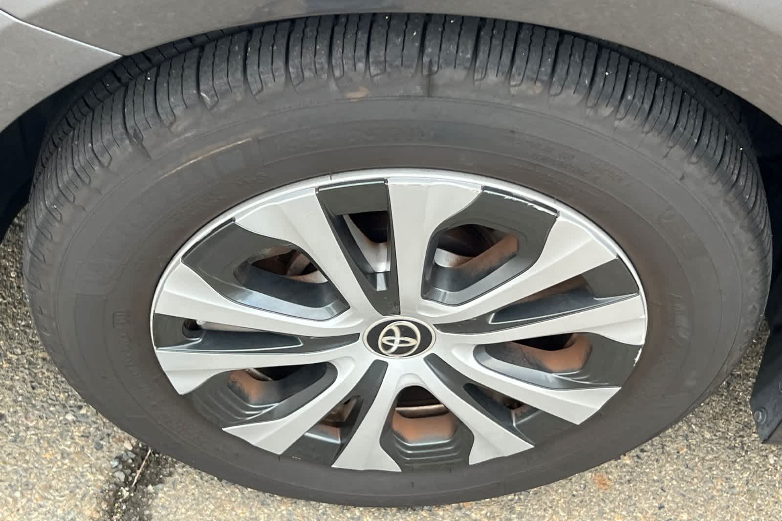 Thumbnail: 2021 Toyota Prius Prime - 19