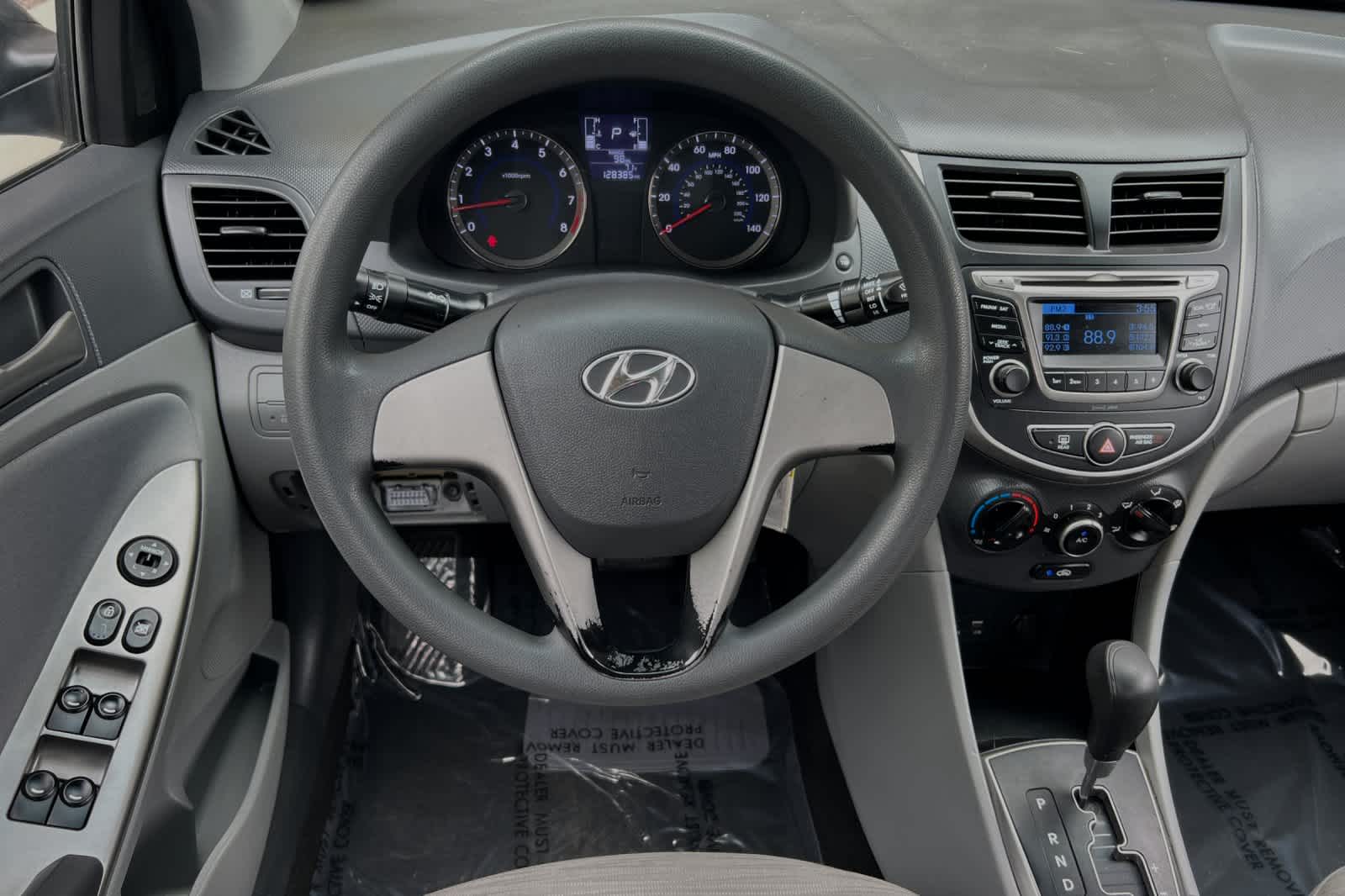 2016 Hyundai Accent SE 15