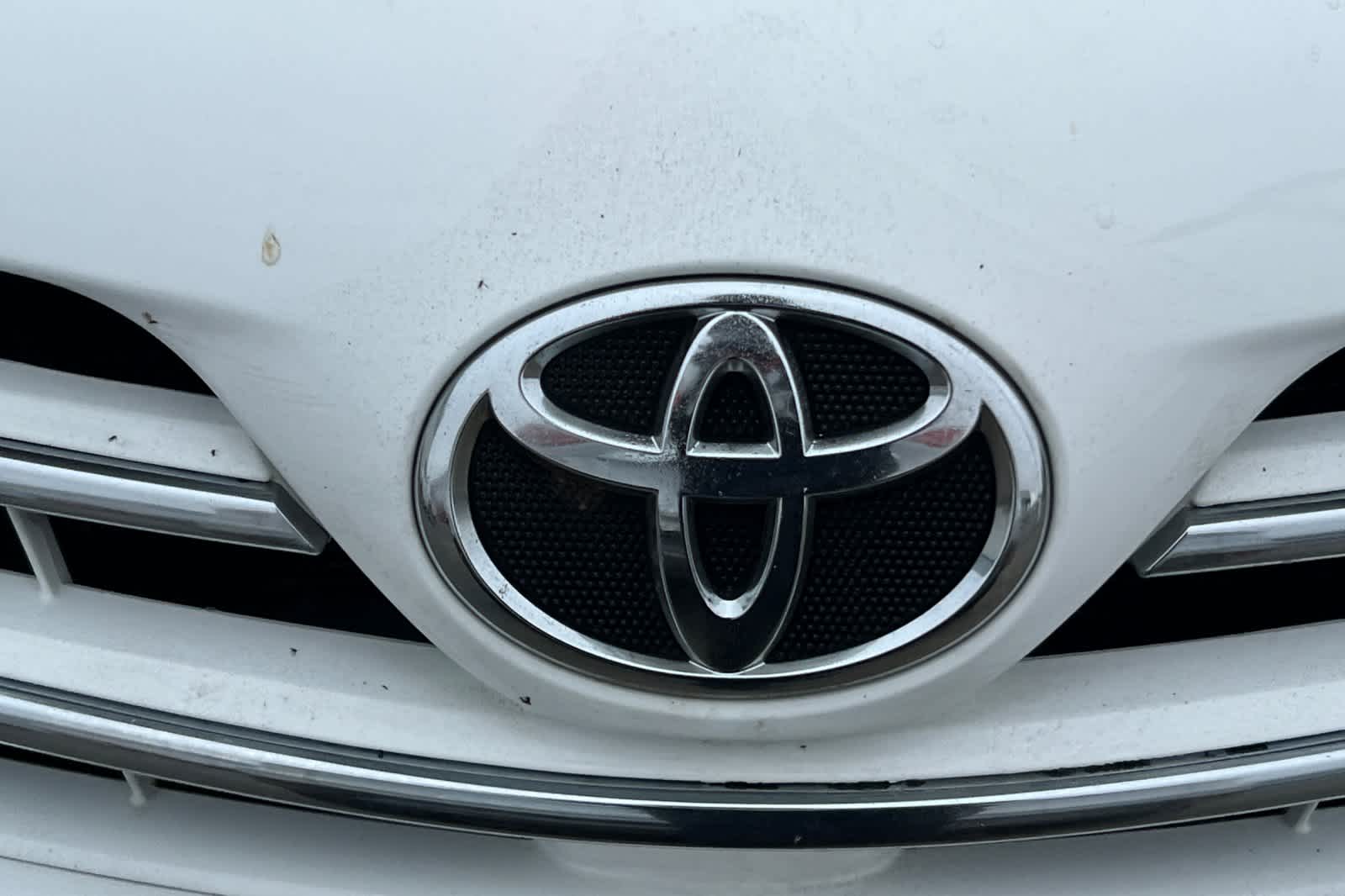 Thumbnail: 2013 Toyota Corolla - 10