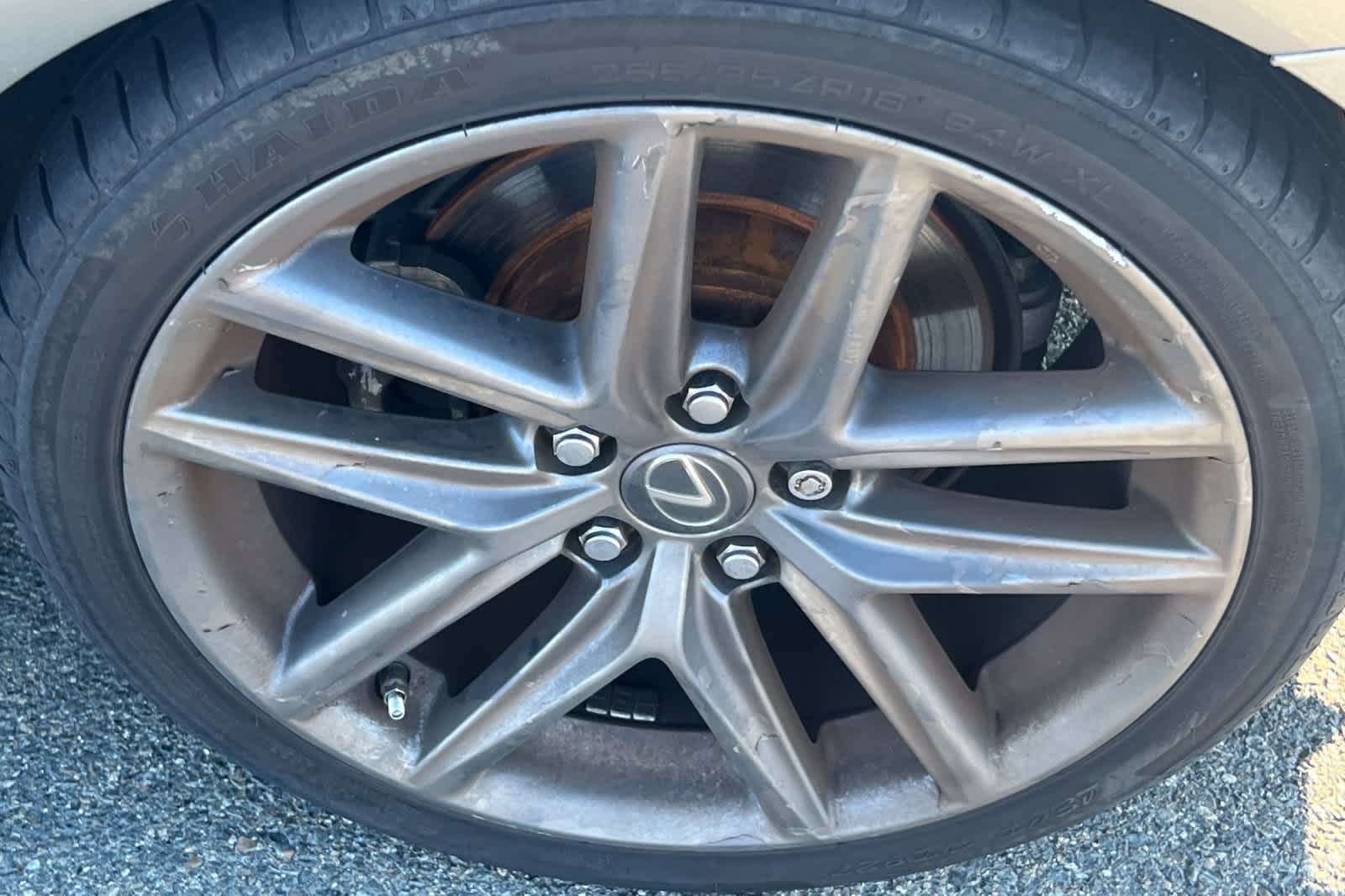 Thumbnail: 2015 Lexus IS - 18