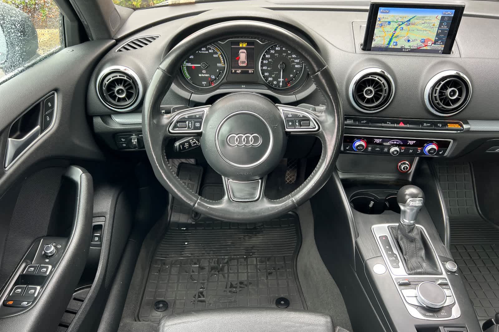 Thumbnail: 2016 Audi A3 e-tron - 15