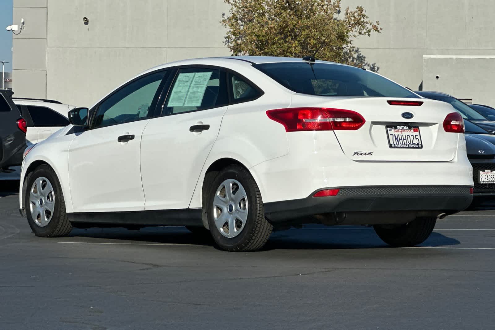 Thumbnail: 2015 Ford Focus - 7