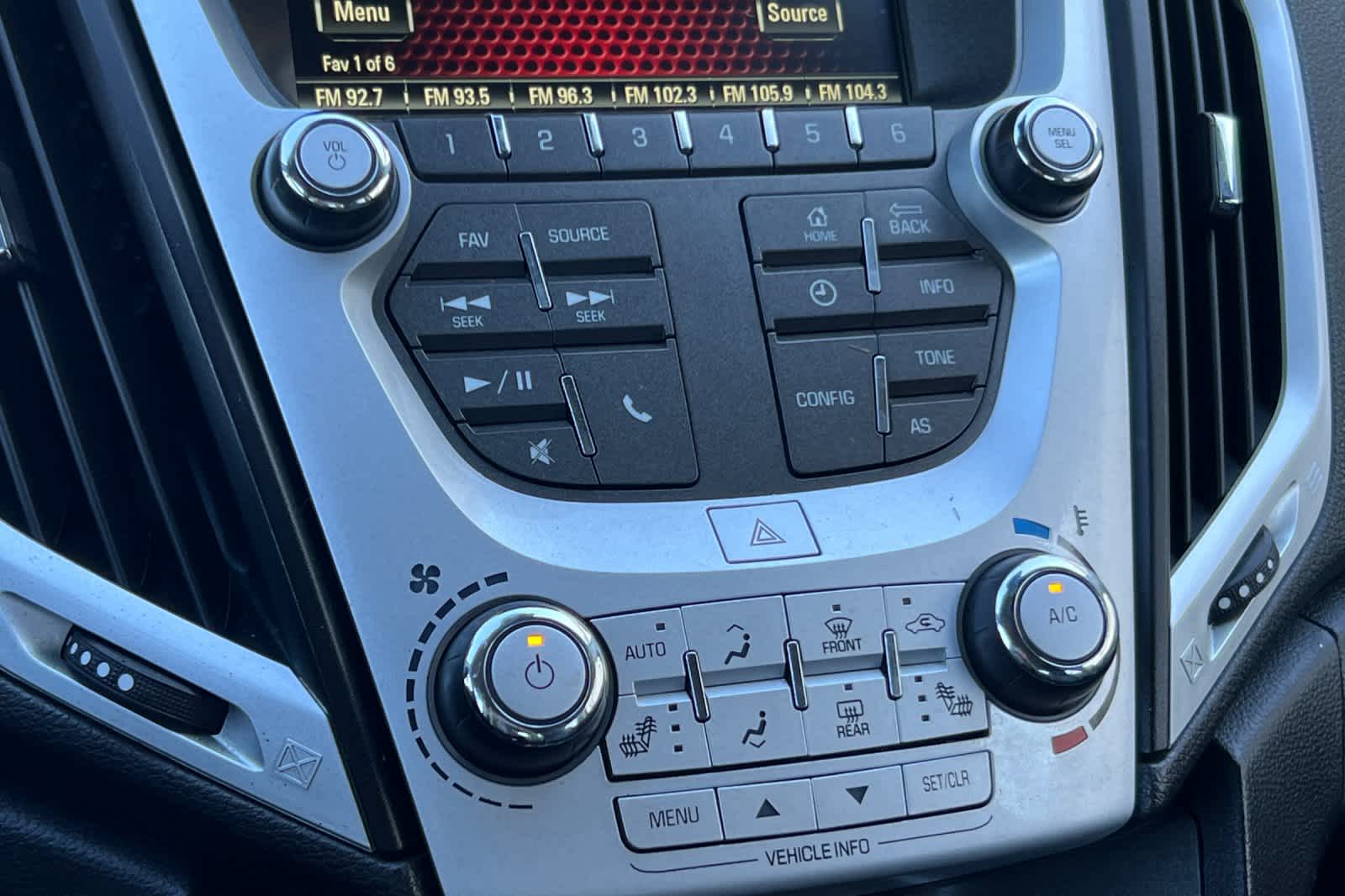 Thumbnail: 2016 GMC Terrain - 21