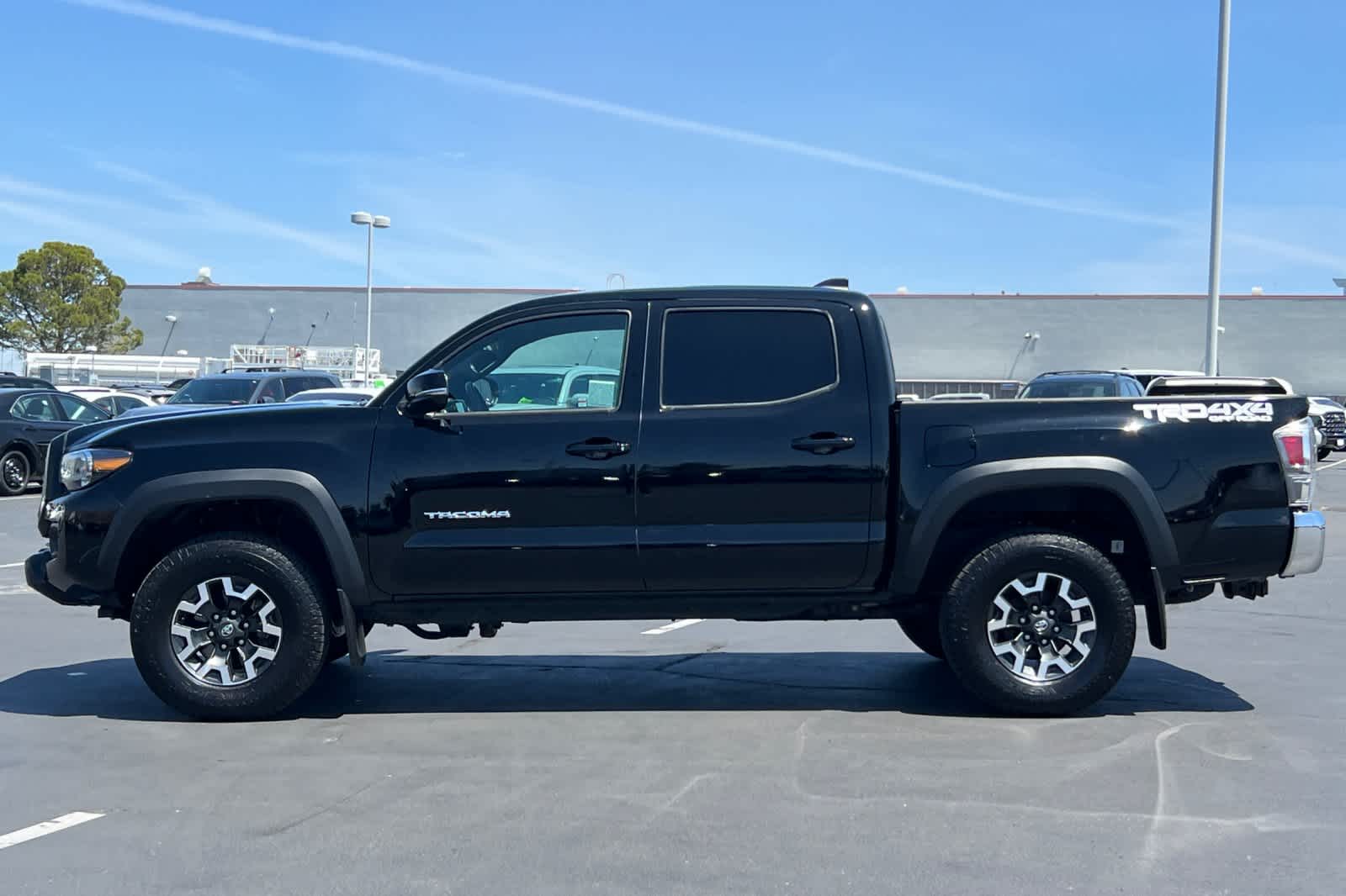 Thumbnail: 2023 Toyota Tacoma - 9