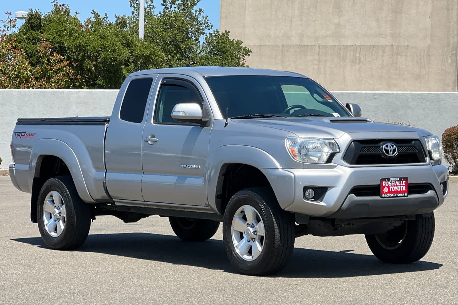 Thumbnail: 2015 Toyota Tacoma - 4