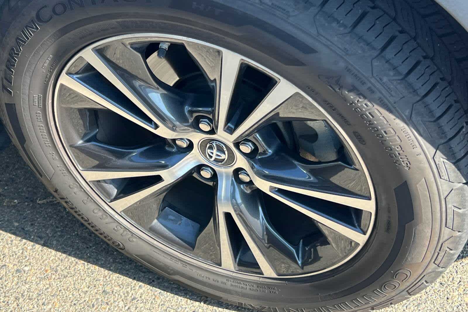 Thumbnail: 2018 Toyota Highlander - 12