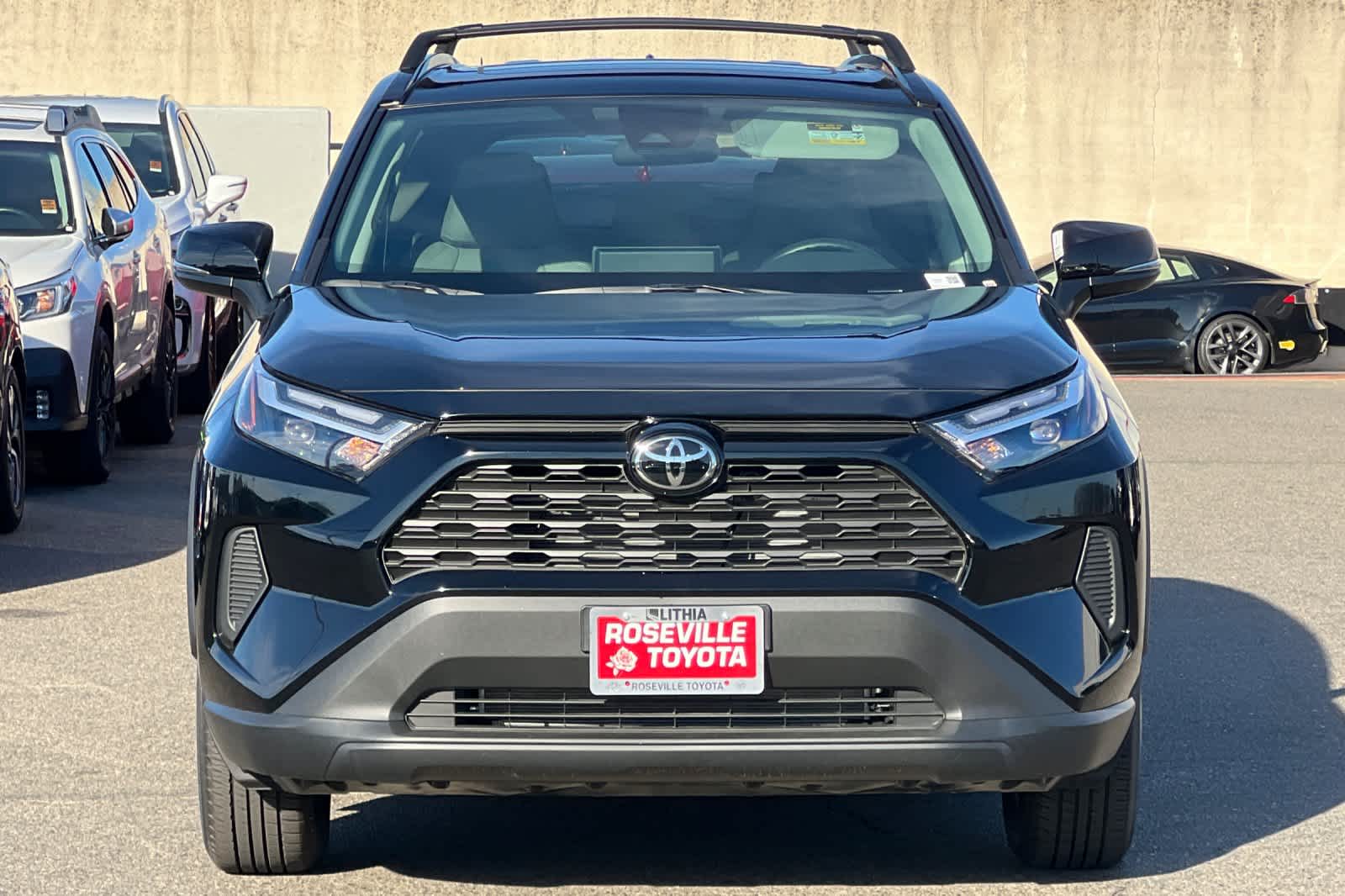 Thumbnail: 2025 Toyota RAV4 - 10