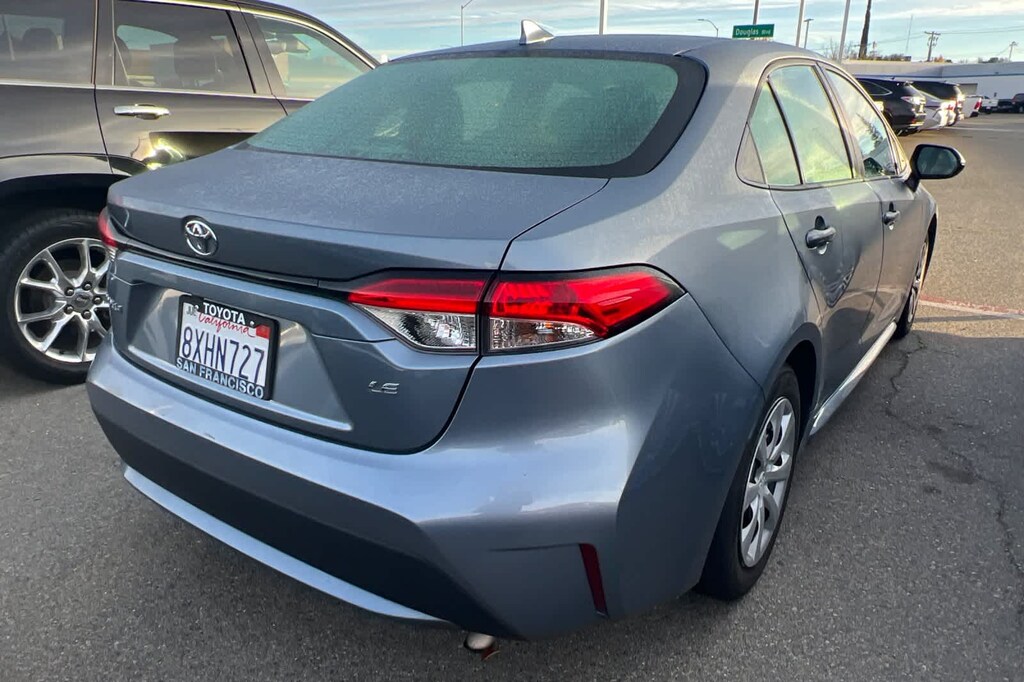 Used 2021 Toyota Corolla LE Sedan