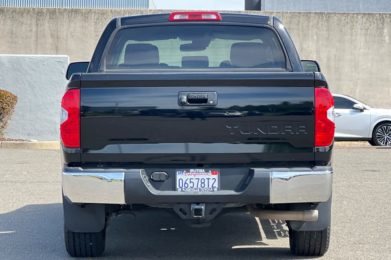 Thumbnail: 2019 Toyota Tundra - 8