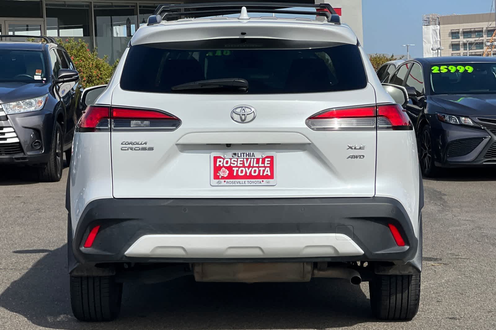 Thumbnail: 2022 Toyota Corolla Cross - 8