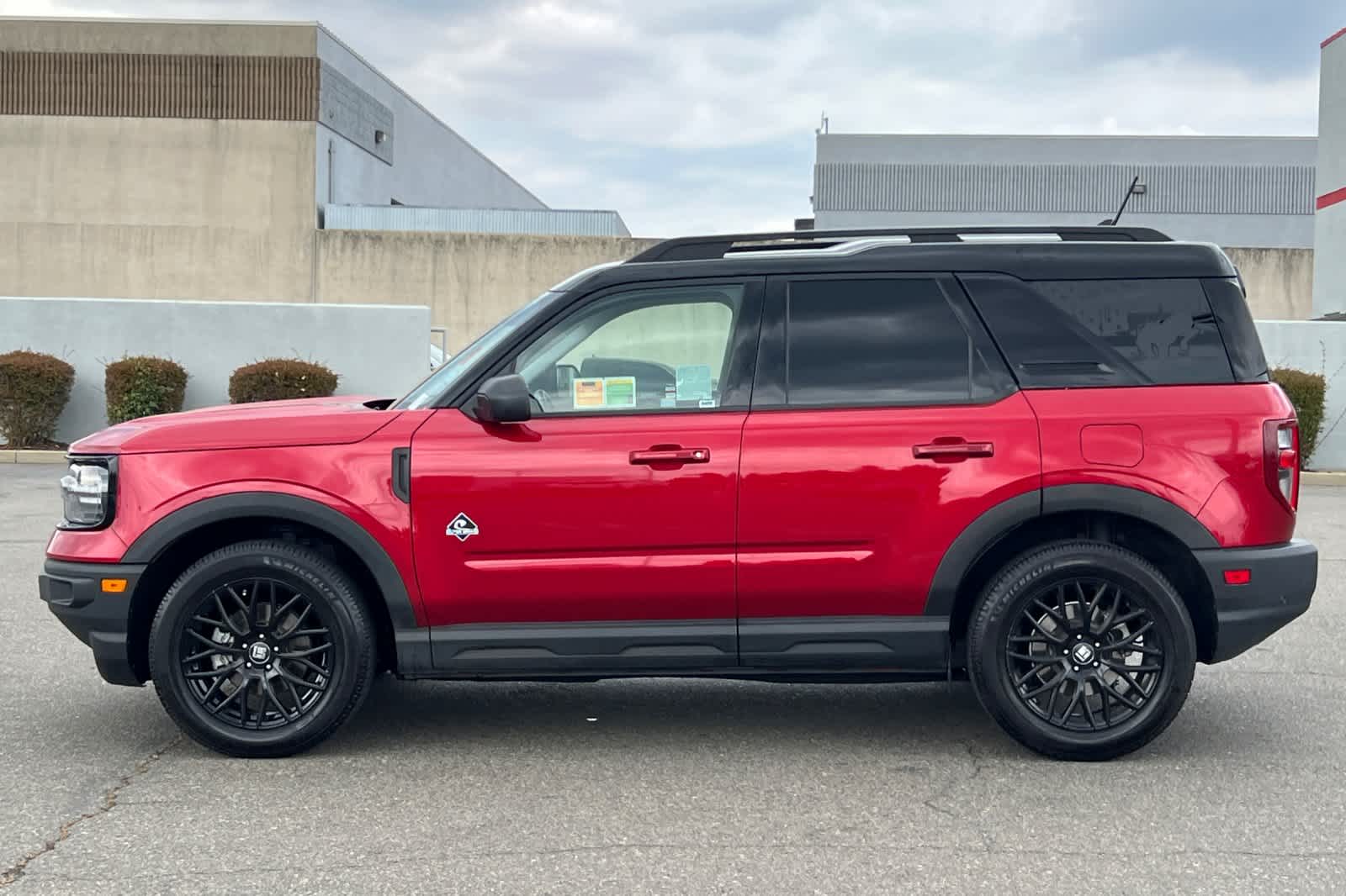 Thumbnail: 2021 Ford Bronco Sport - 8
