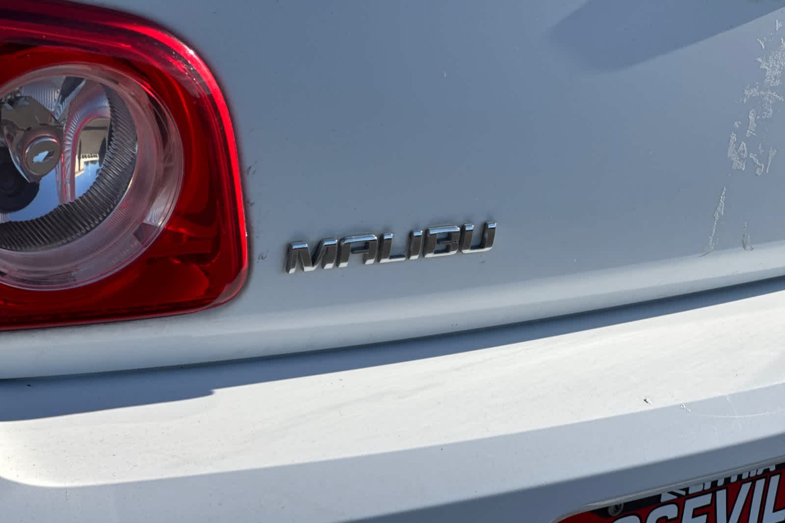 Thumbnail: 2012 Chevrolet Malibu - 28