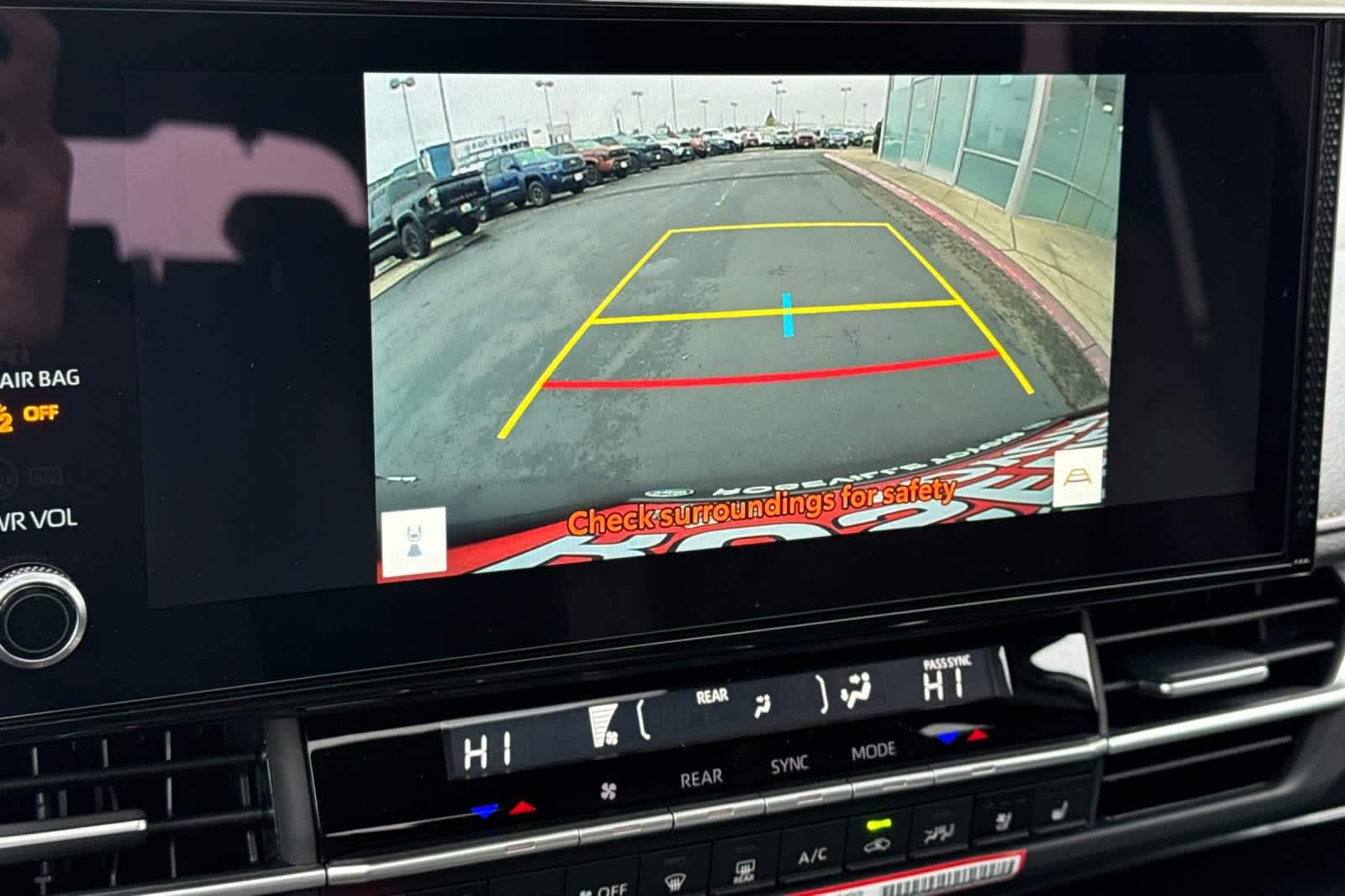 Thumbnail: 2026 Toyota Sienna - 22