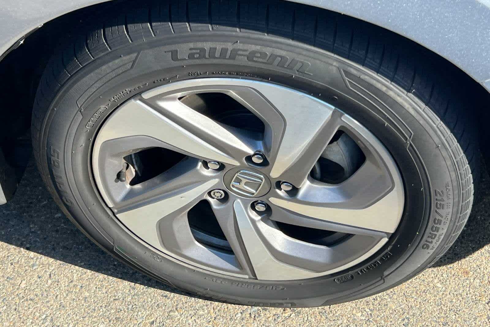 Thumbnail: 2019 Honda Insight - 12