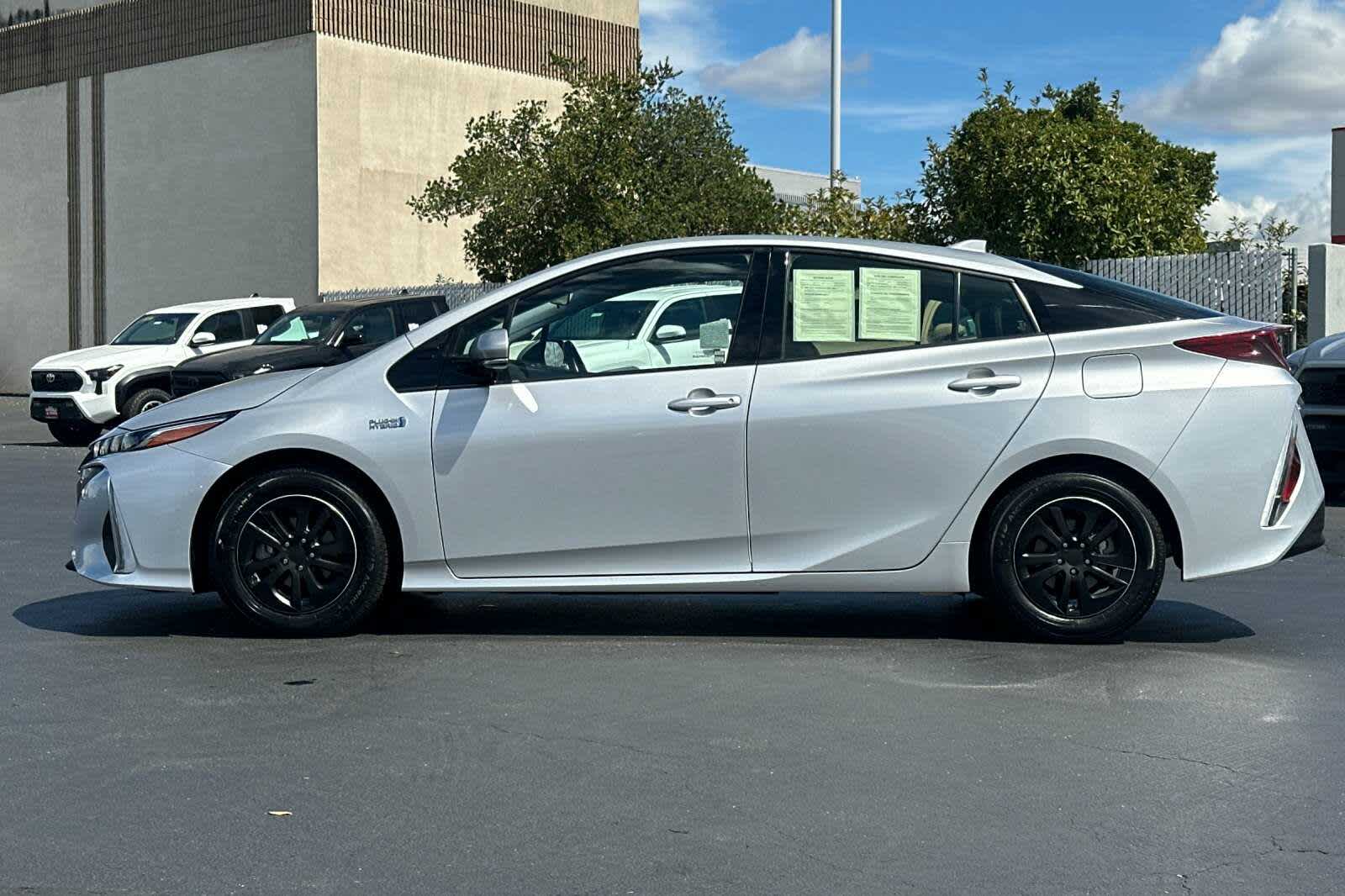 Thumbnail: 2019 Toyota Prius Prime - 9