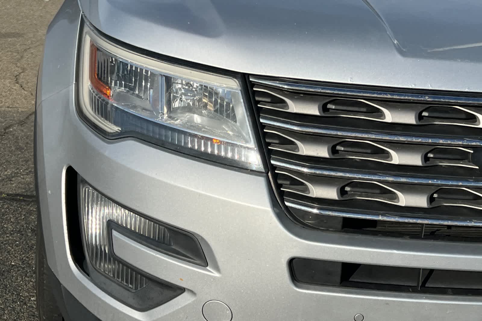 Thumbnail: 2016 Ford Explorer - 14