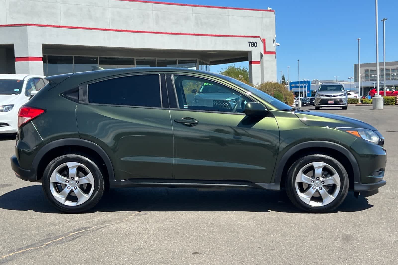 Thumbnail: 2018 Honda HR-V - 6
