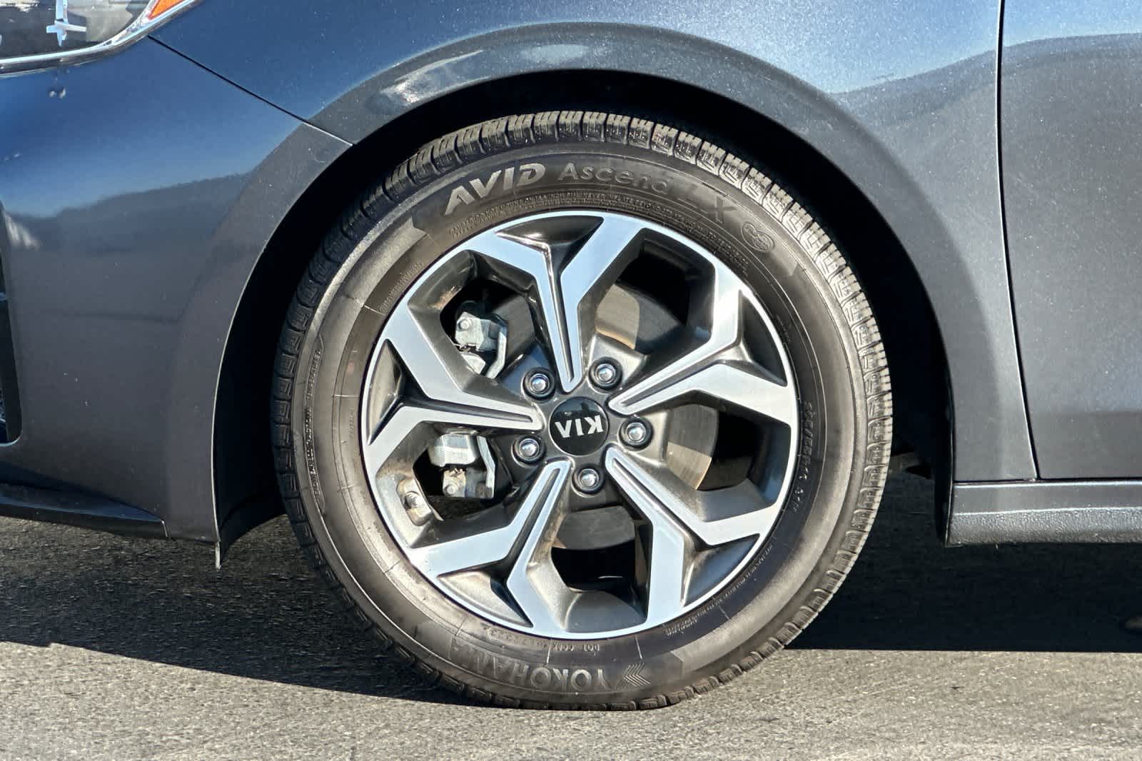 Thumbnail: 2020 Kia Forte - 28