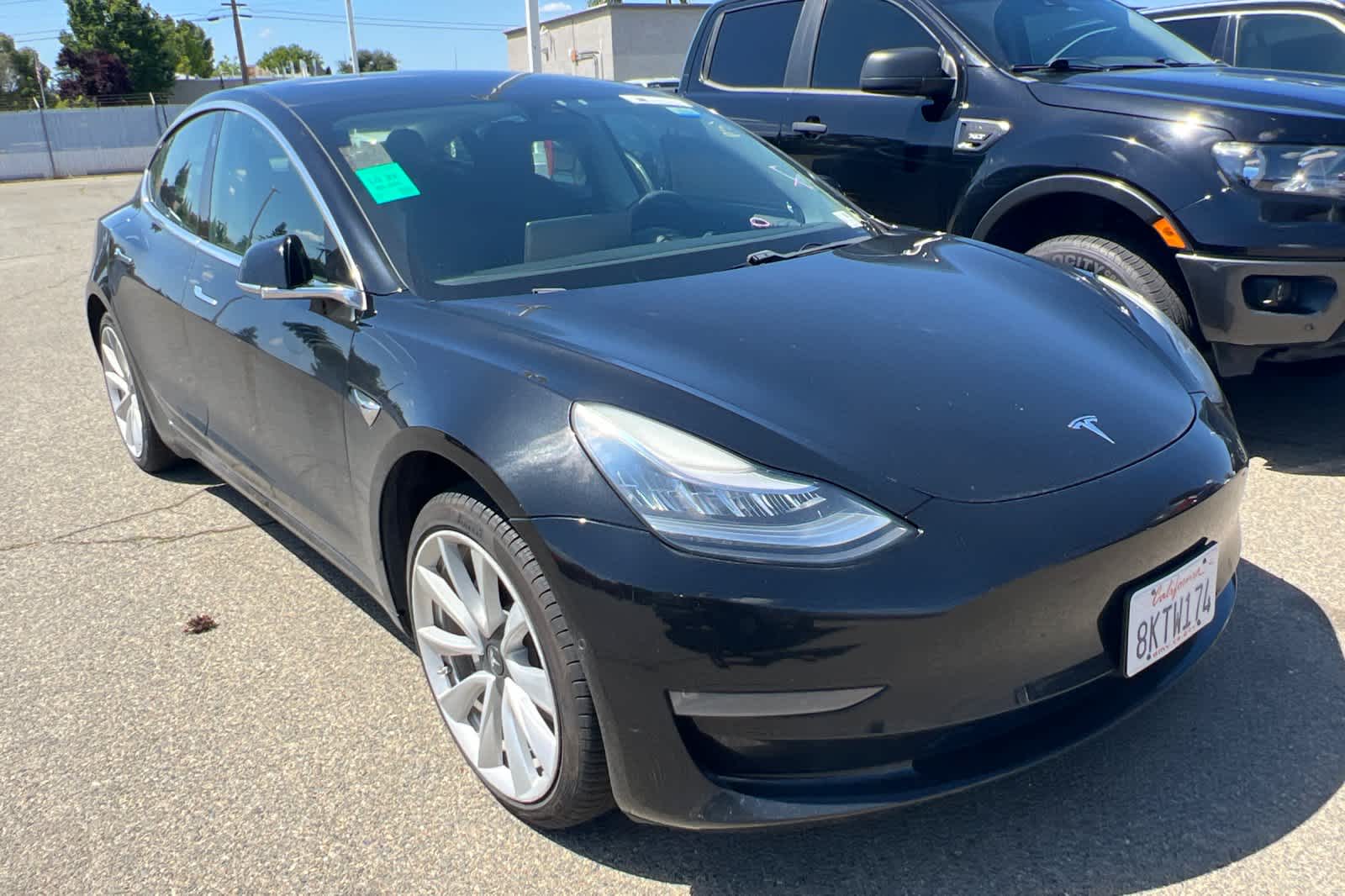 Thumbnail: 2019 Tesla Model 3 - 3