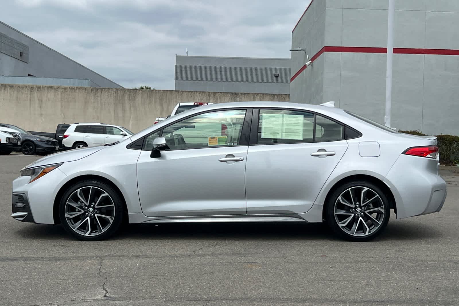 Thumbnail: 2022 Toyota Corolla - 9