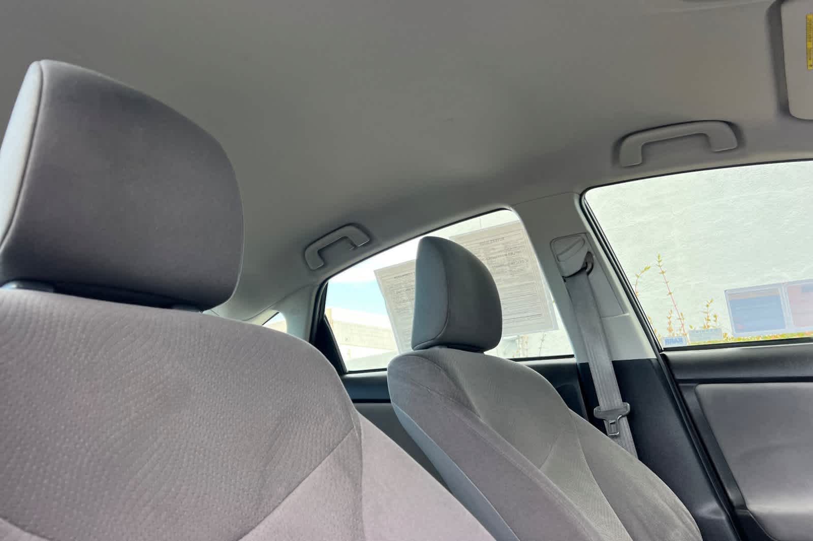 Thumbnail: 2015 Toyota Prius - 17