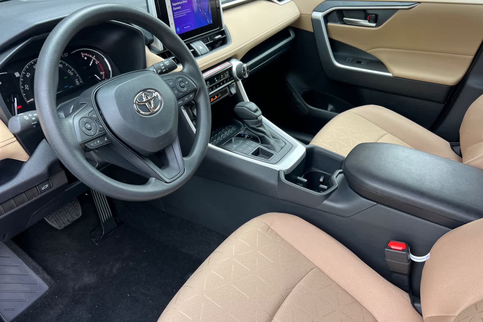 Thumbnail: 2025 Toyota RAV4 - 11