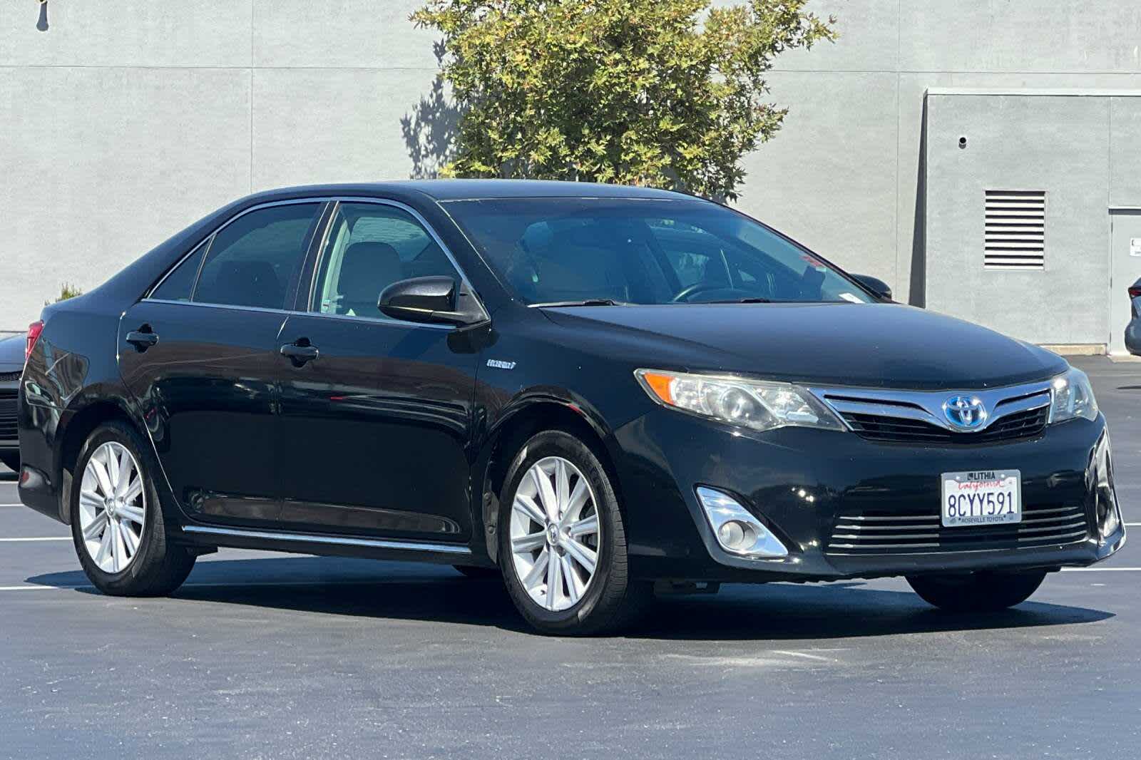 Thumbnail: 2014 Toyota Camry - 5