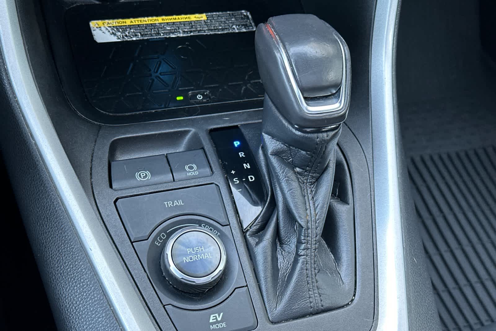 Thumbnail: 2021 Toyota RAV4 - 24