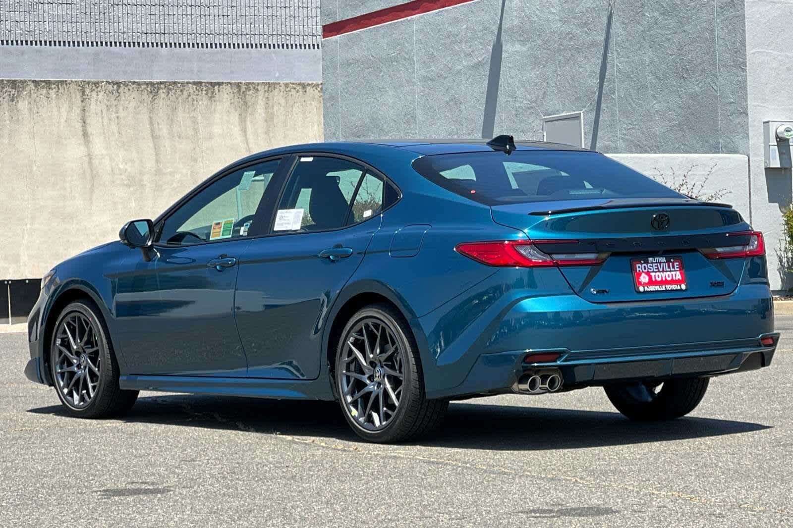 2025 Toyota Camry XSE 6