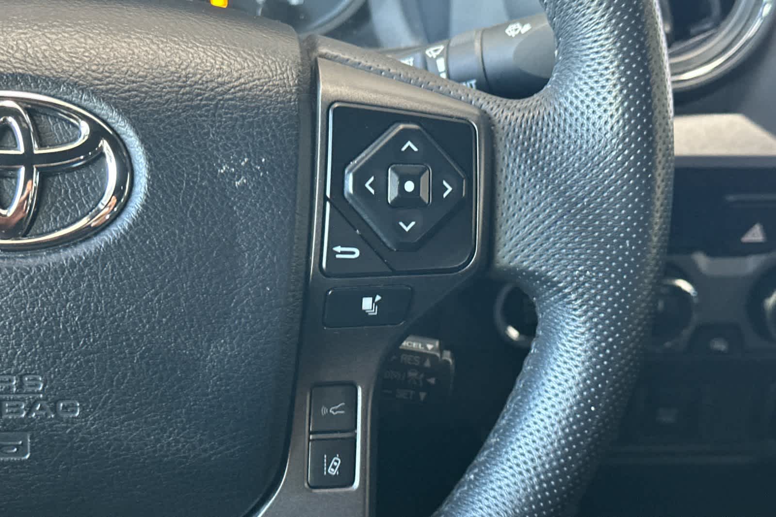 Thumbnail: 2023 Toyota Tacoma - 26