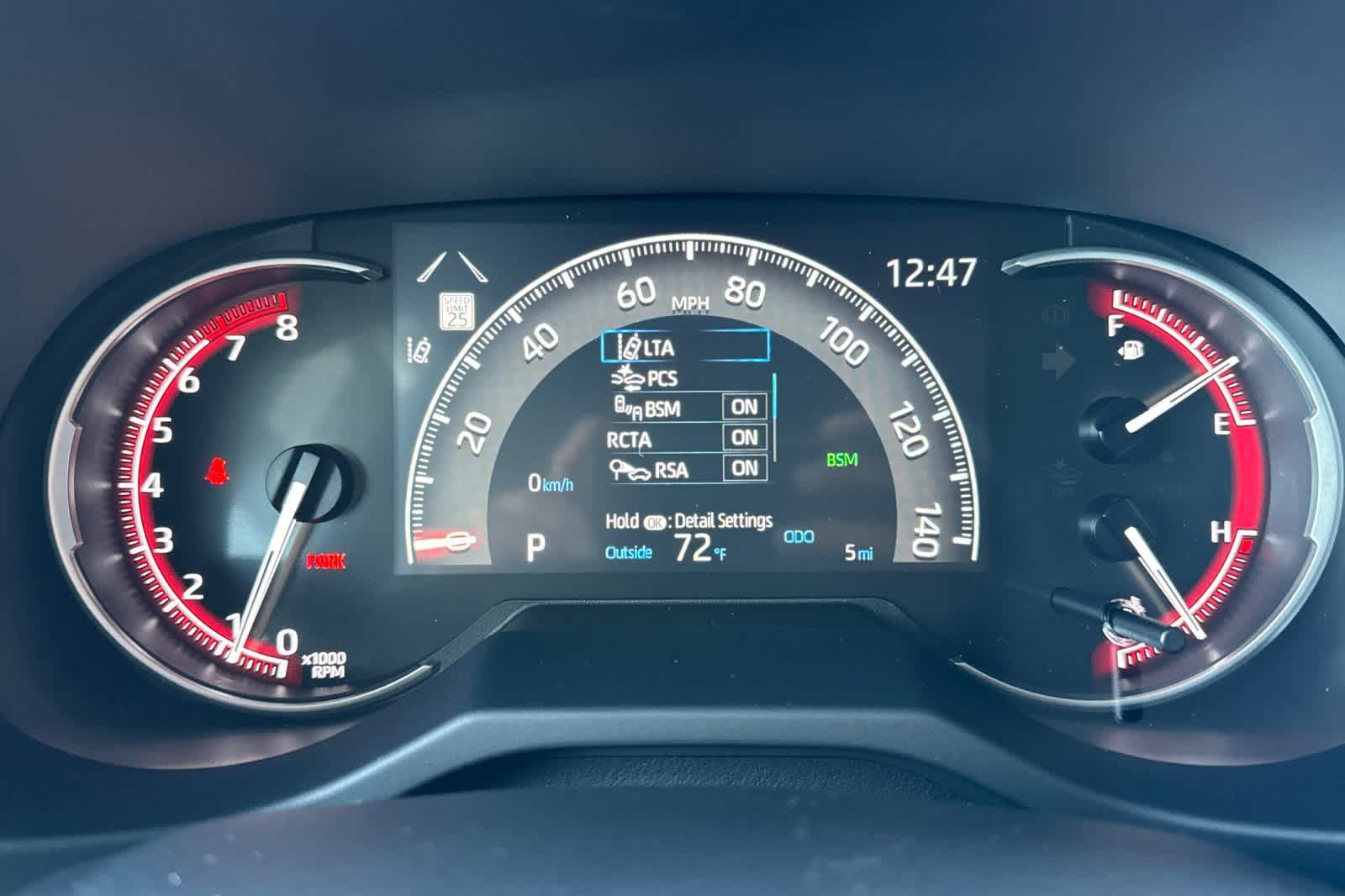 Thumbnail: 2025 Toyota RAV4 - 28