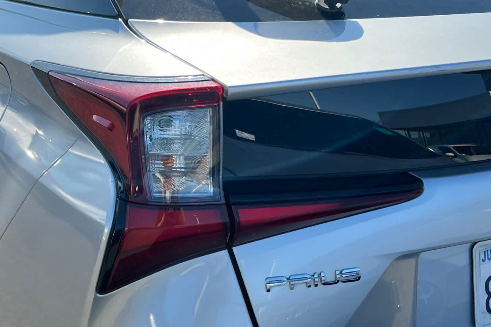 Thumbnail: 2021 Toyota Prius - 15