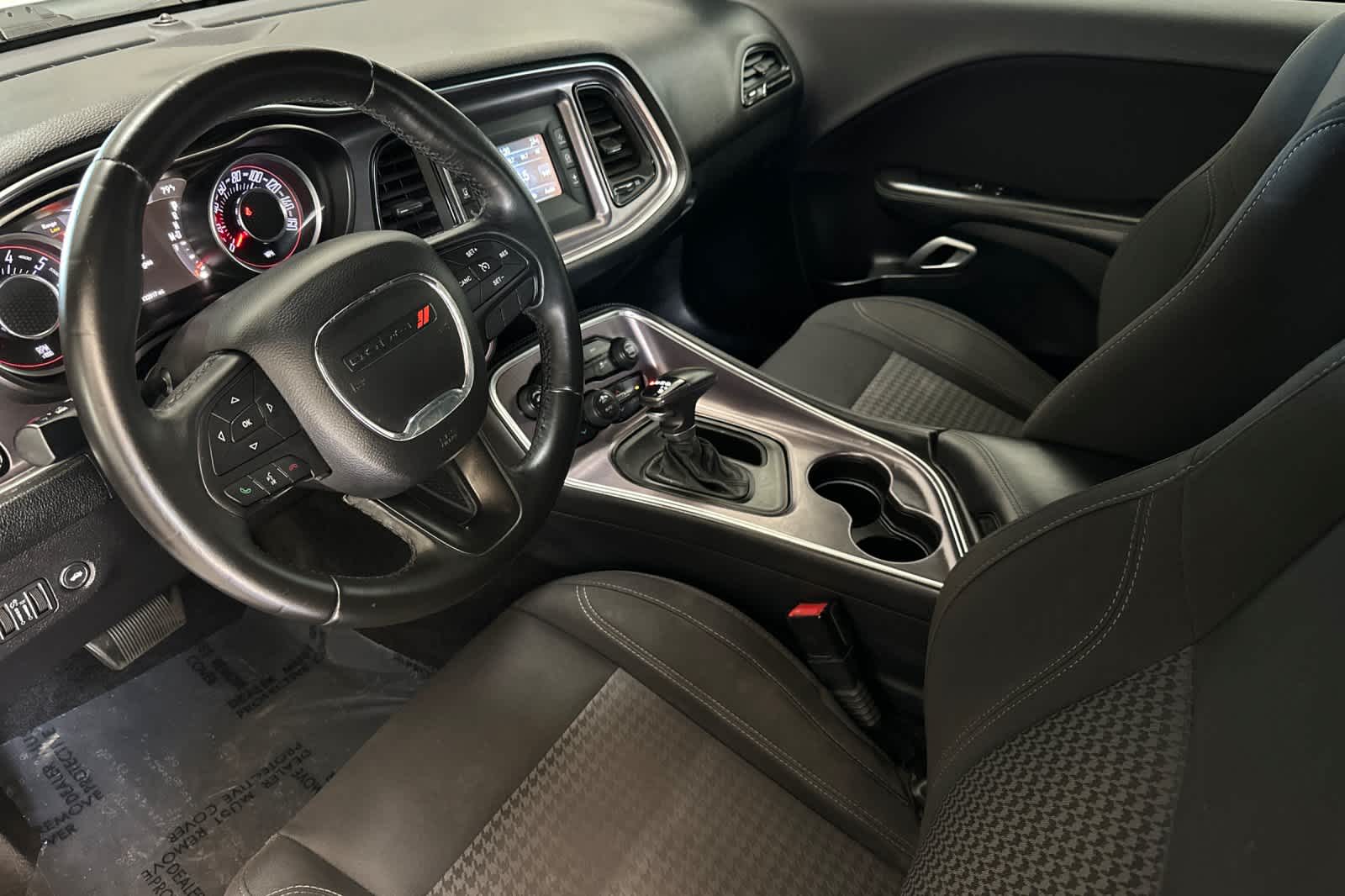 Thumbnail: 2015 Dodge Challenger - 11