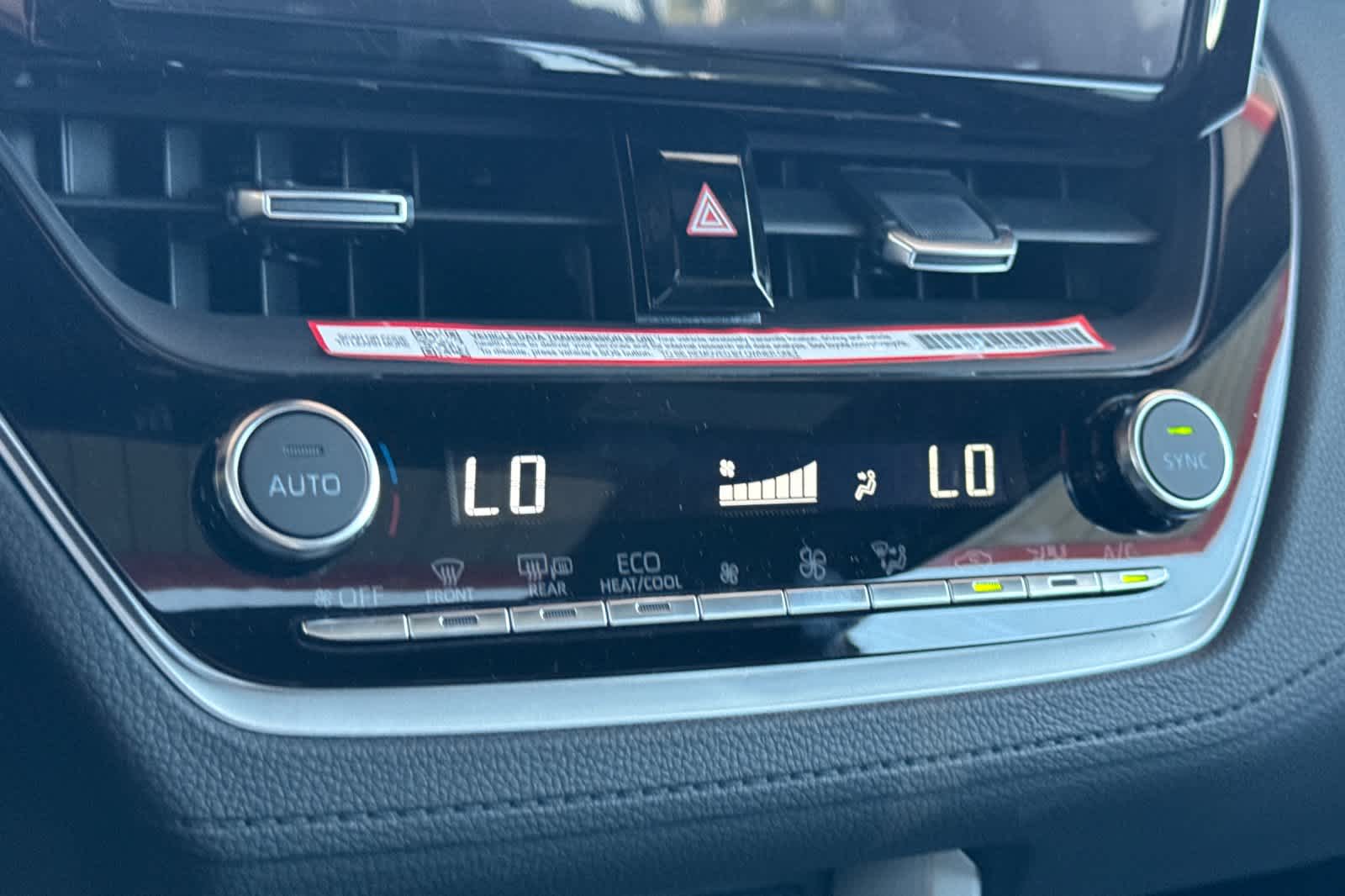 2025 Toyota Corolla Cross XSE 23