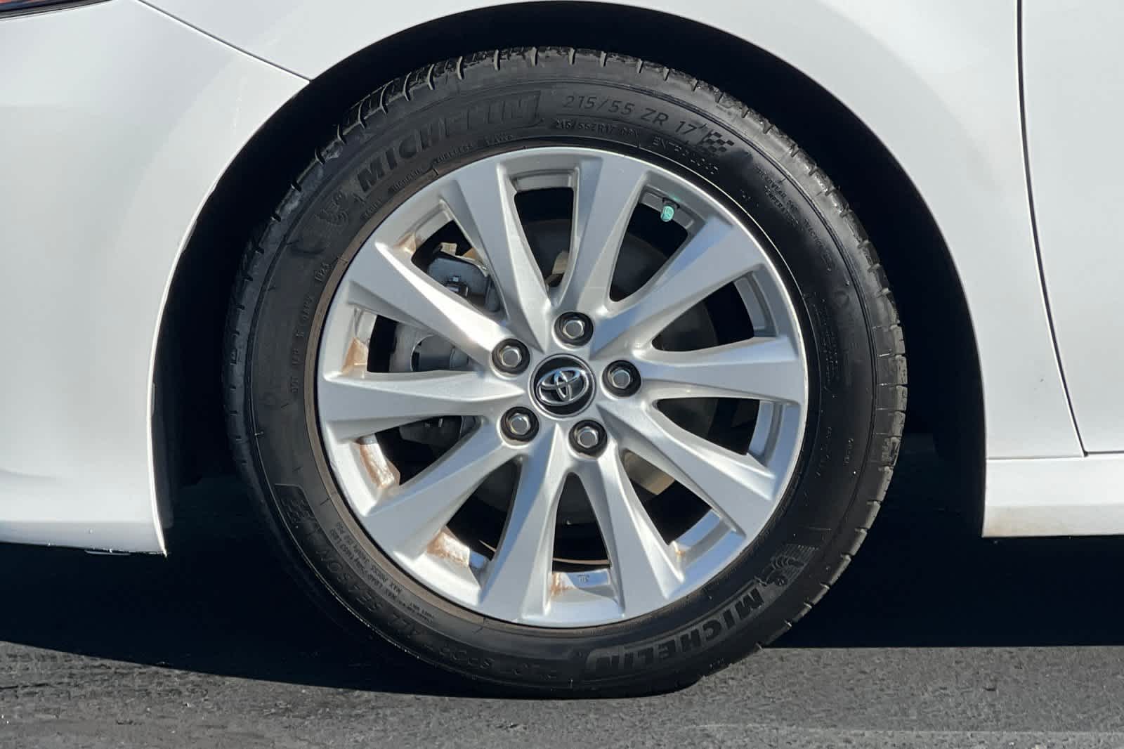 Thumbnail: 2019 Toyota Camry - 28