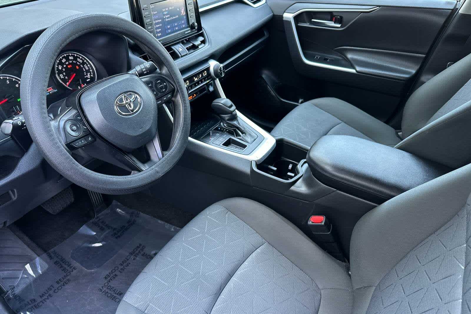 Thumbnail: 2022 Toyota RAV4 - 11